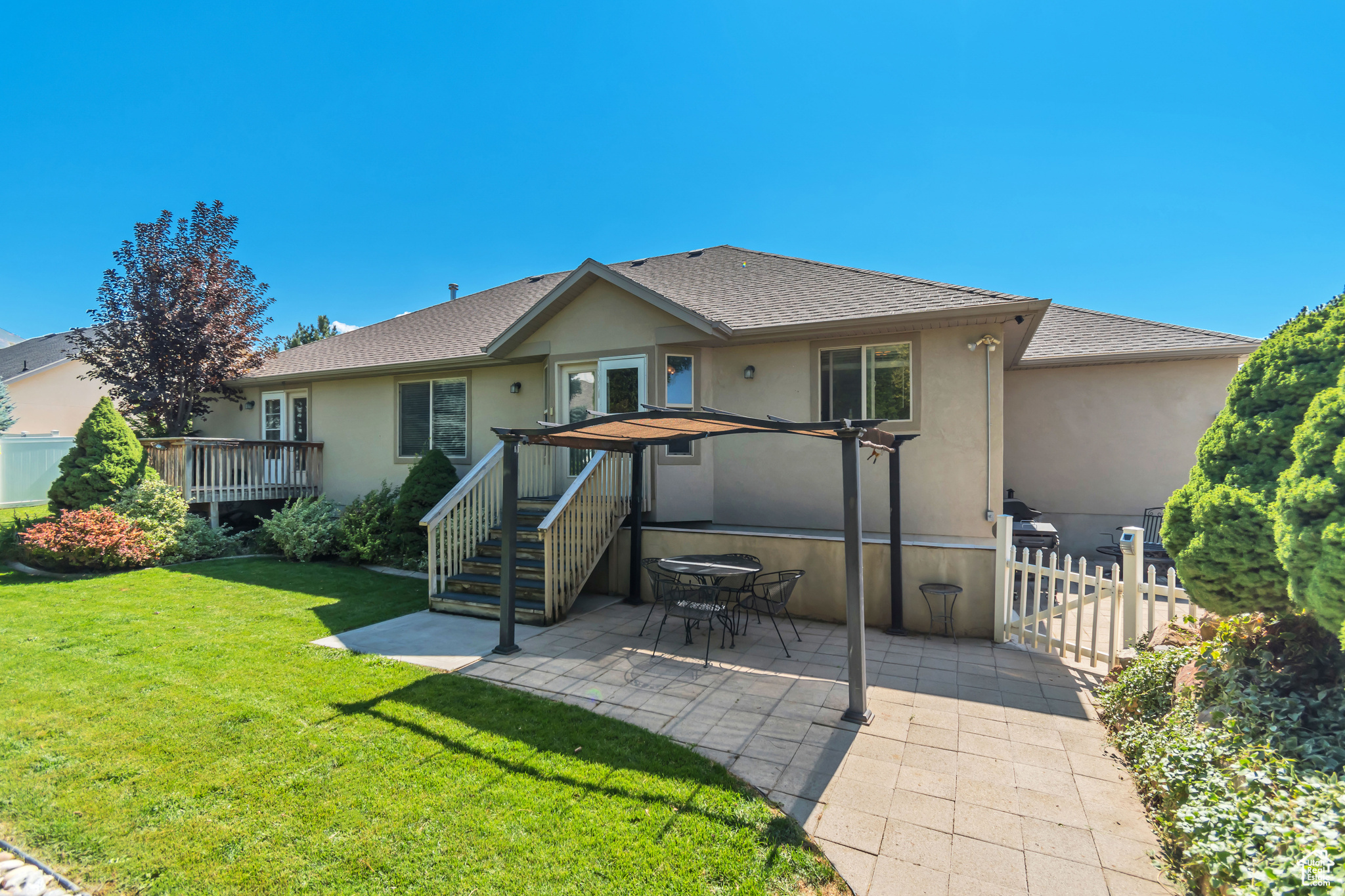 ASPEN MEADOWS - Residential