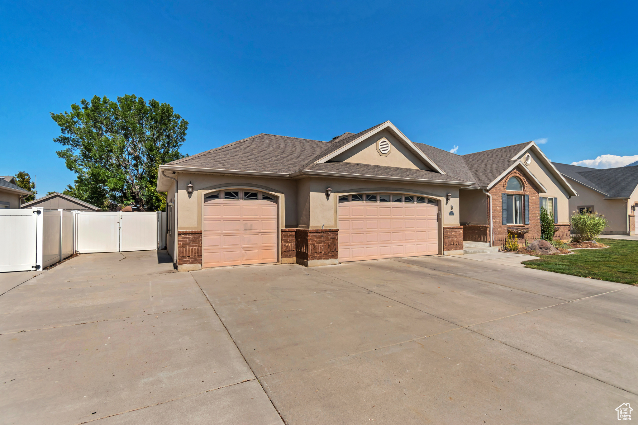 ASPEN MEADOWS - Residential