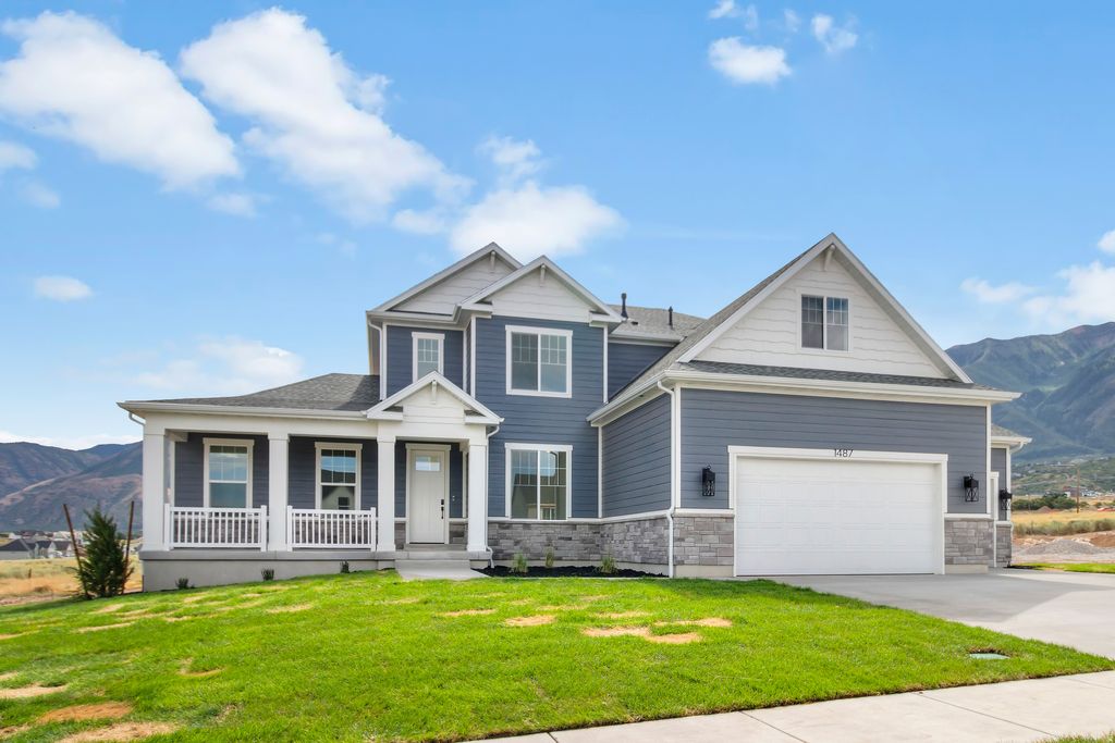 Photo of 178 E 650 S, Hyde Park, UT 84318 (MLS # 2155640)