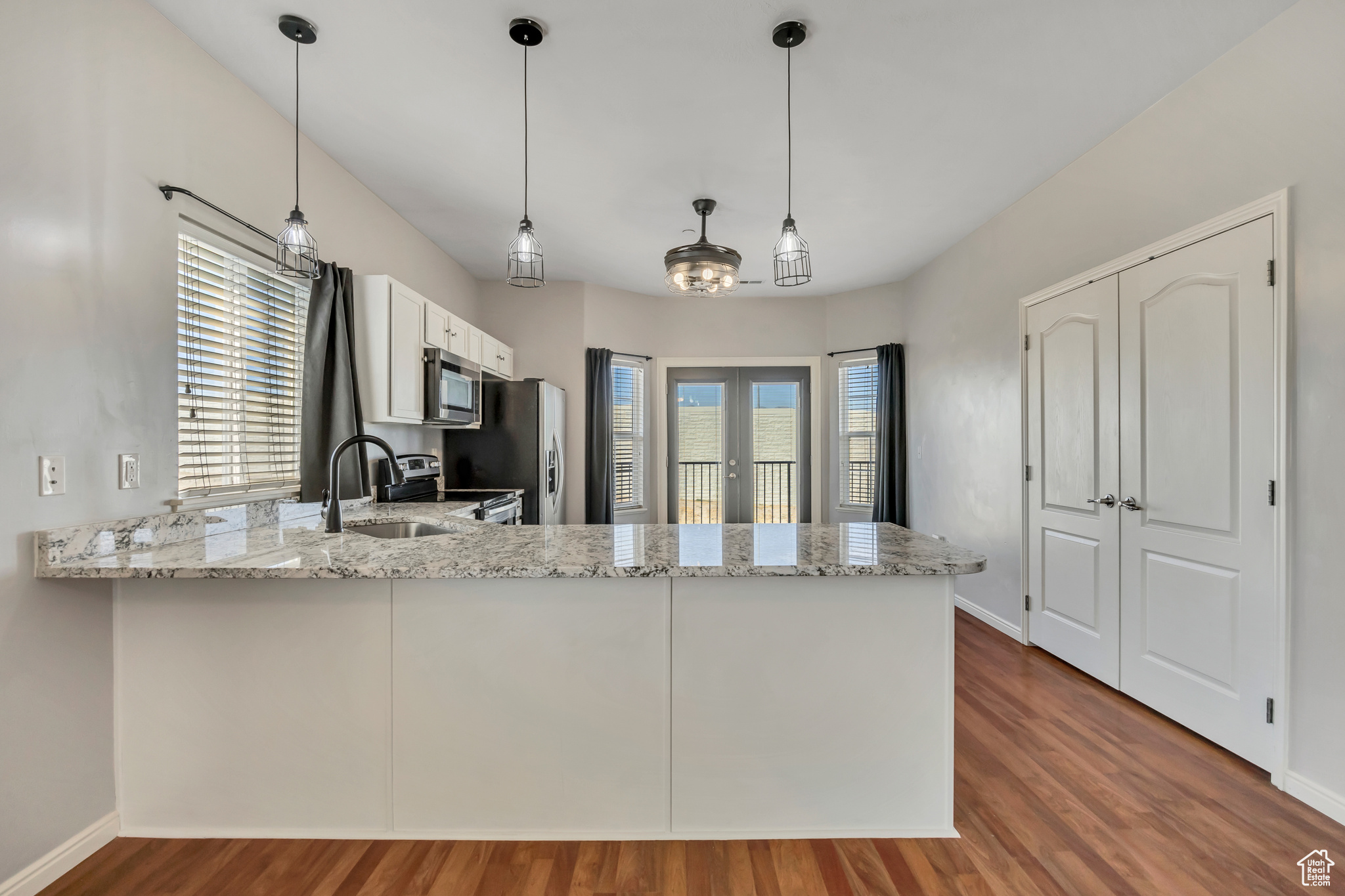 BELLA MONTE AT DRAPE - Residential