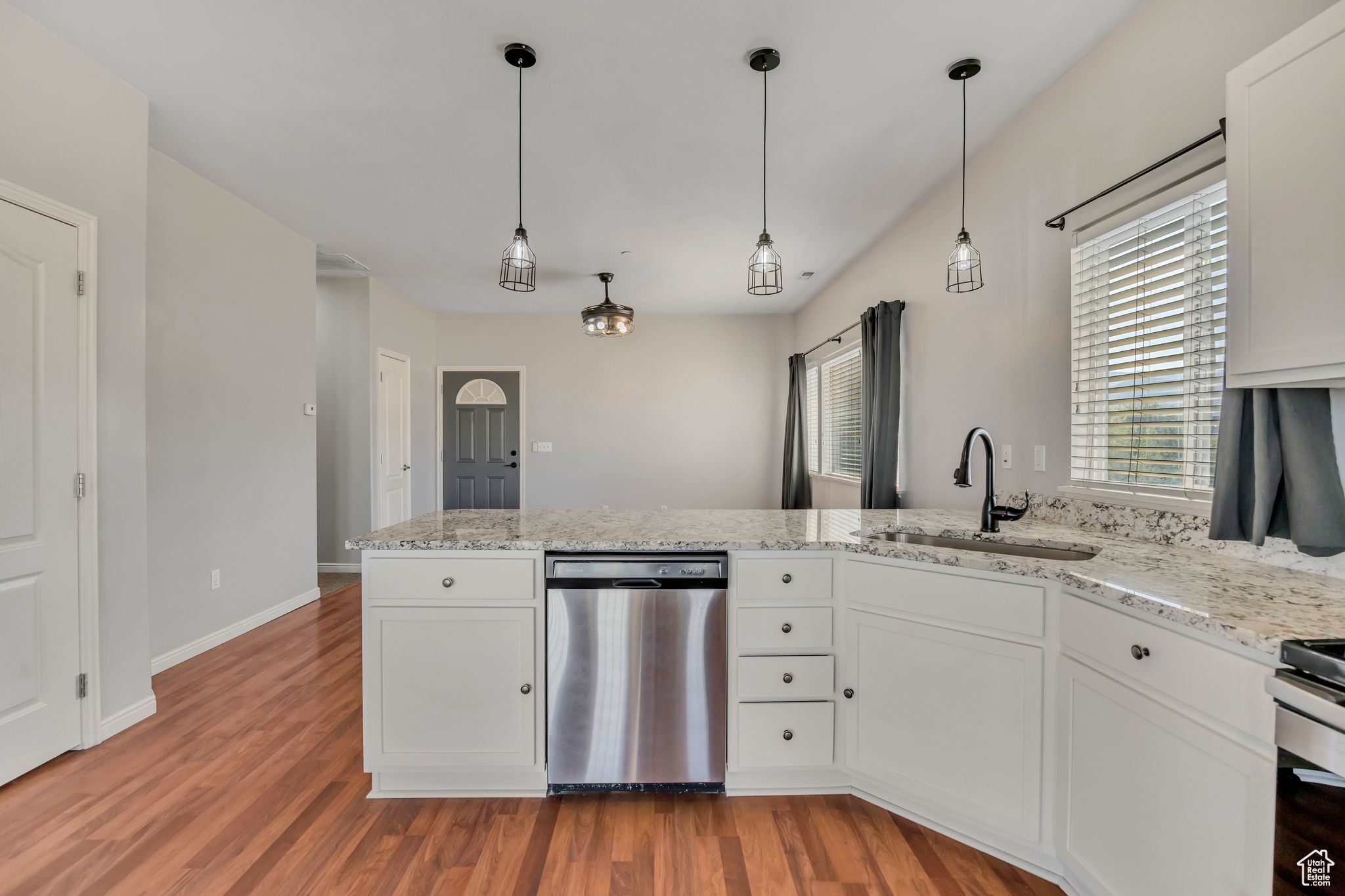 BELLA MONTE AT DRAPE - Residential