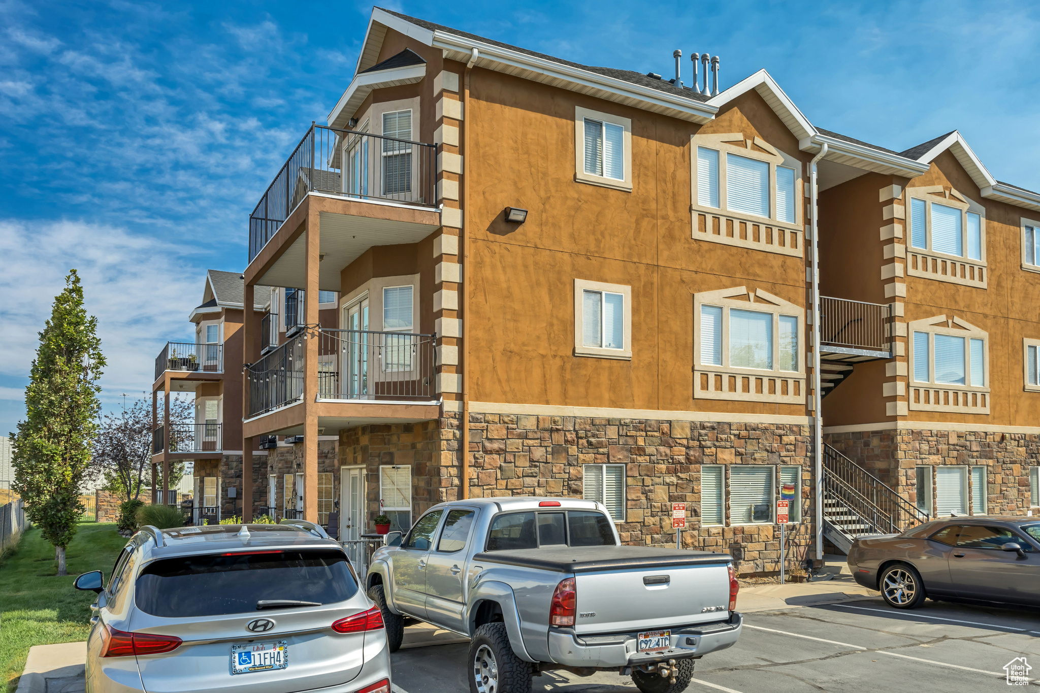 BELLA MONTE AT DRAPE - Residential