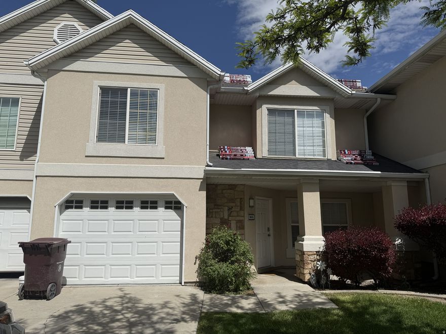 This townhome is one you won't want to miss seeing! It will not last long! The floorplan is very open and spacious! Recently upgraded flooring, carpet, and paint. You will love the upstairs landing/loft area separating the bedrooms. The Primary bedroom is oversized and has 3 closets! Quick access to the freeway in a quiet neighborhood and close to UVU and BYU!