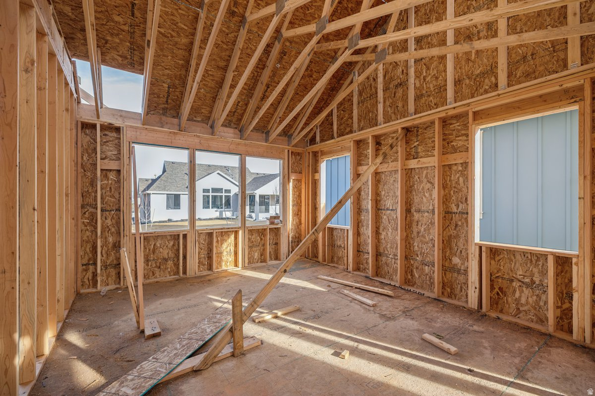 BEACON POINTE - Residential