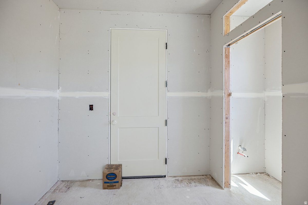 BEACON POINTE - Residential