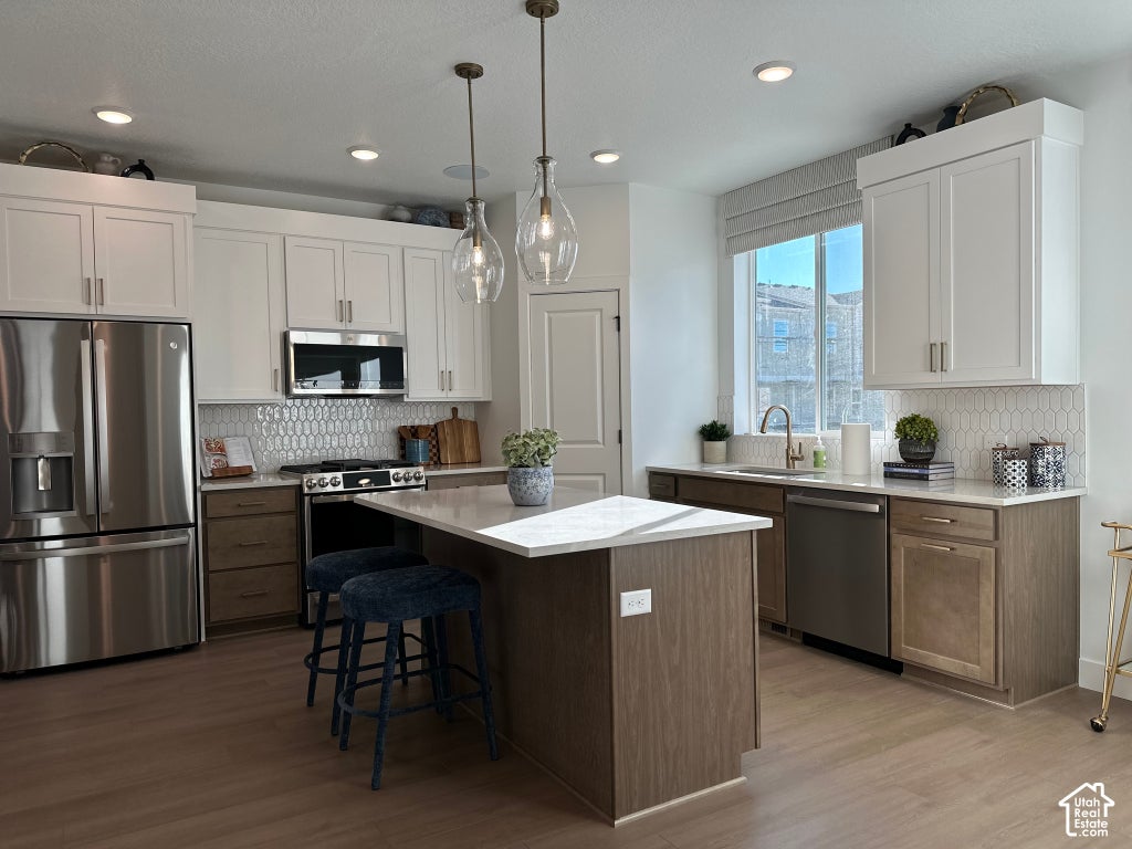 Photo of 981 N HAY LN #39, Farmington, UT 84025 (MLS # 2191418)