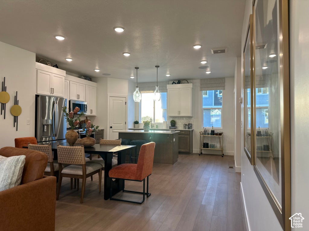 Photo of 981 N HAY LN #39, Farmington, UT 84025 (MLS # 2191418)