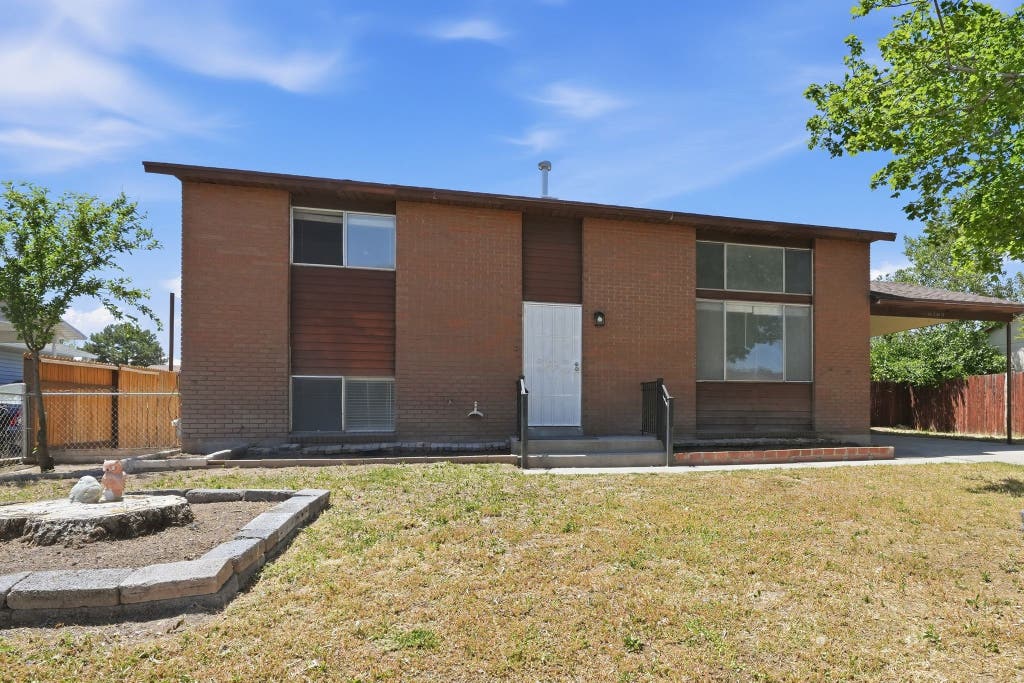 Photo of 6166 S CUMULUS CIR W, Kearns, UT 84118 (MLS # 2164858)