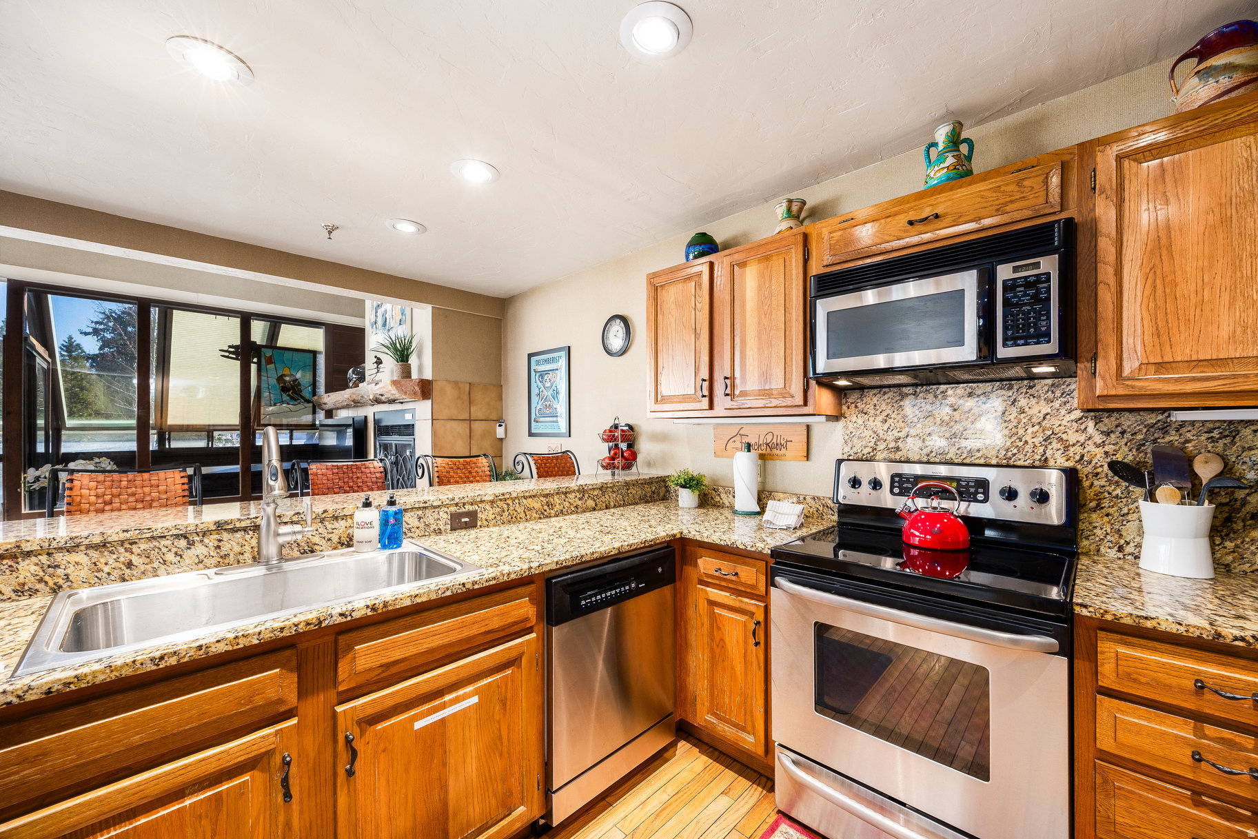 AMBER DAYSTAR - Residential