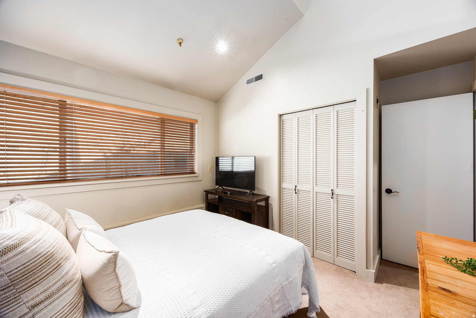 AMBER DAYSTAR - Residential