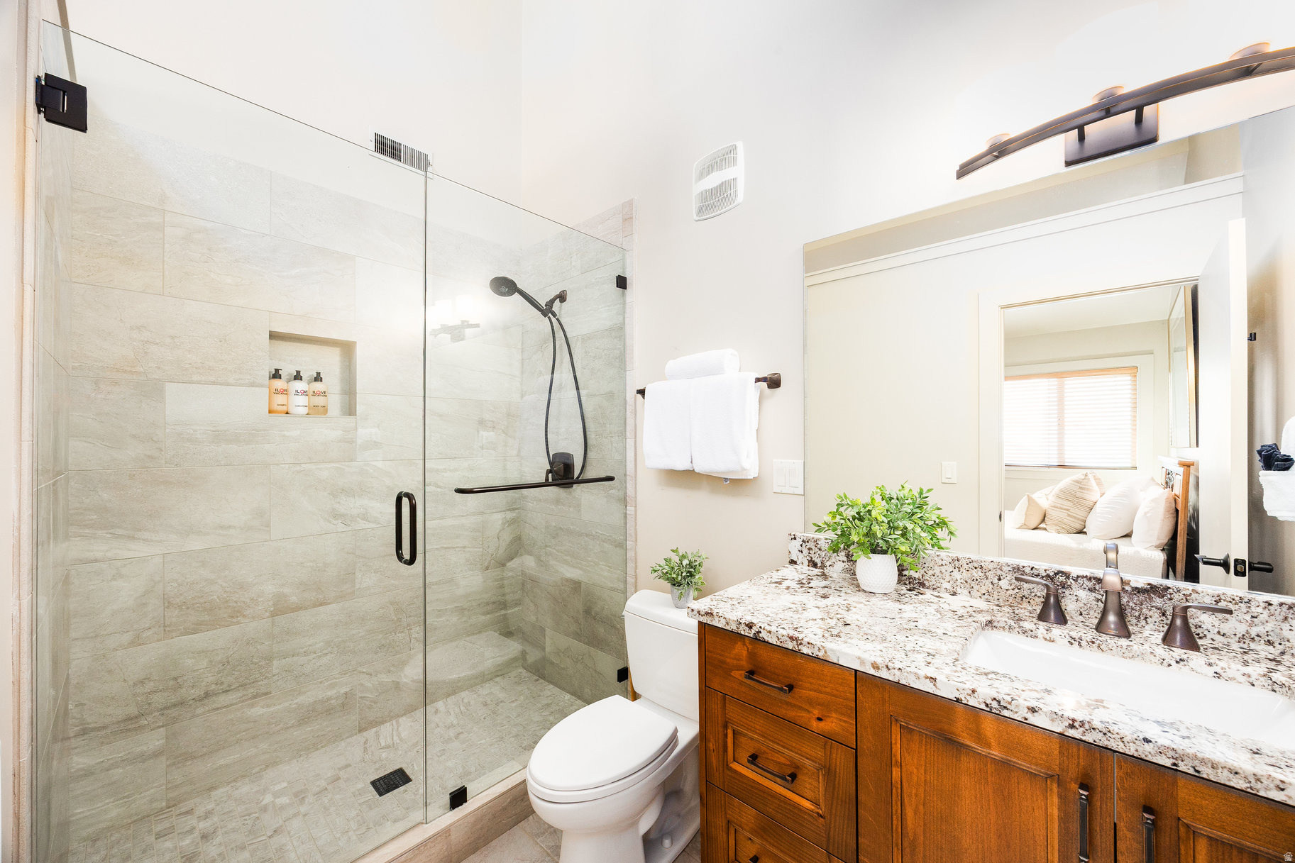 AMBER DAYSTAR - Residential