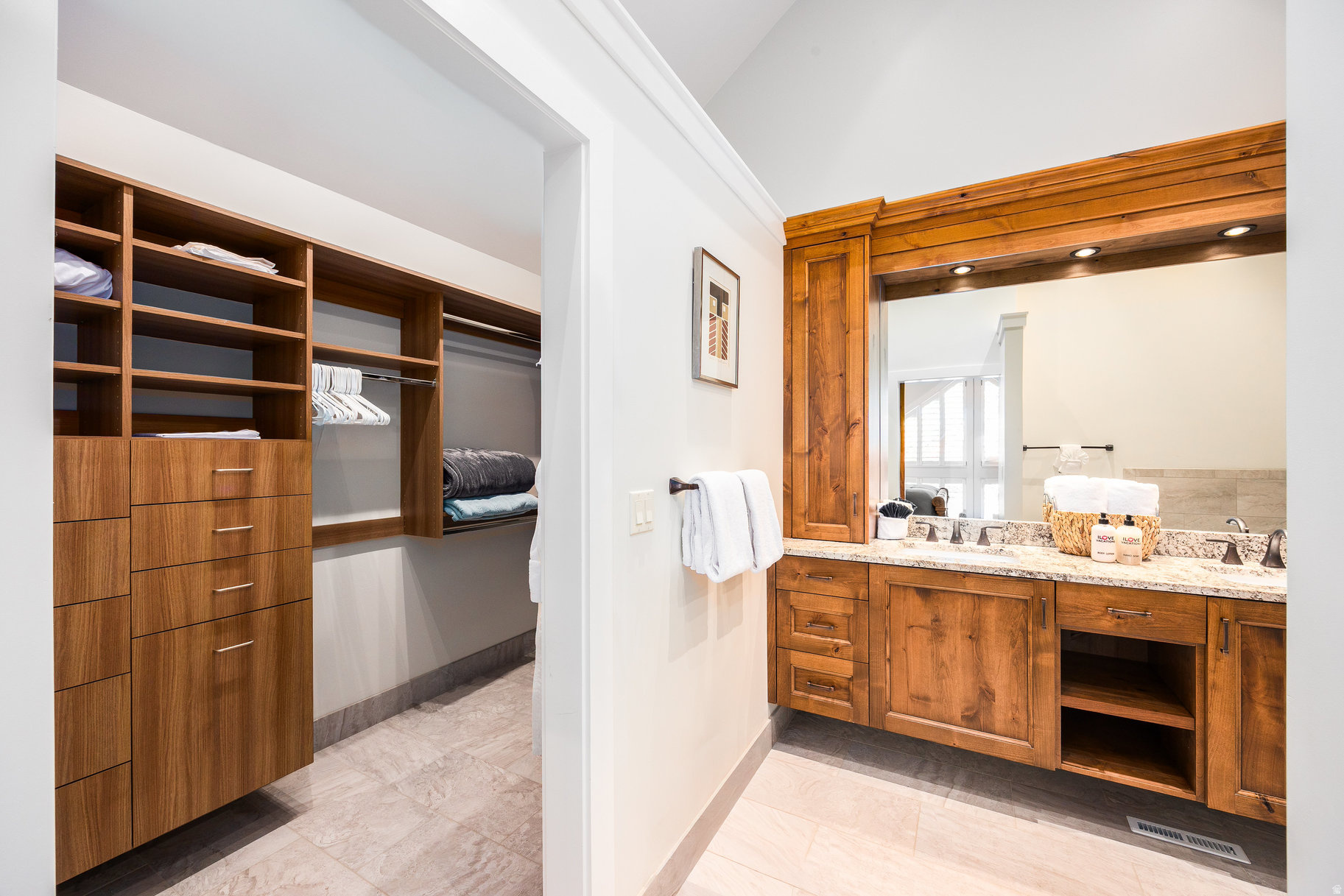 AMBER DAYSTAR - Residential