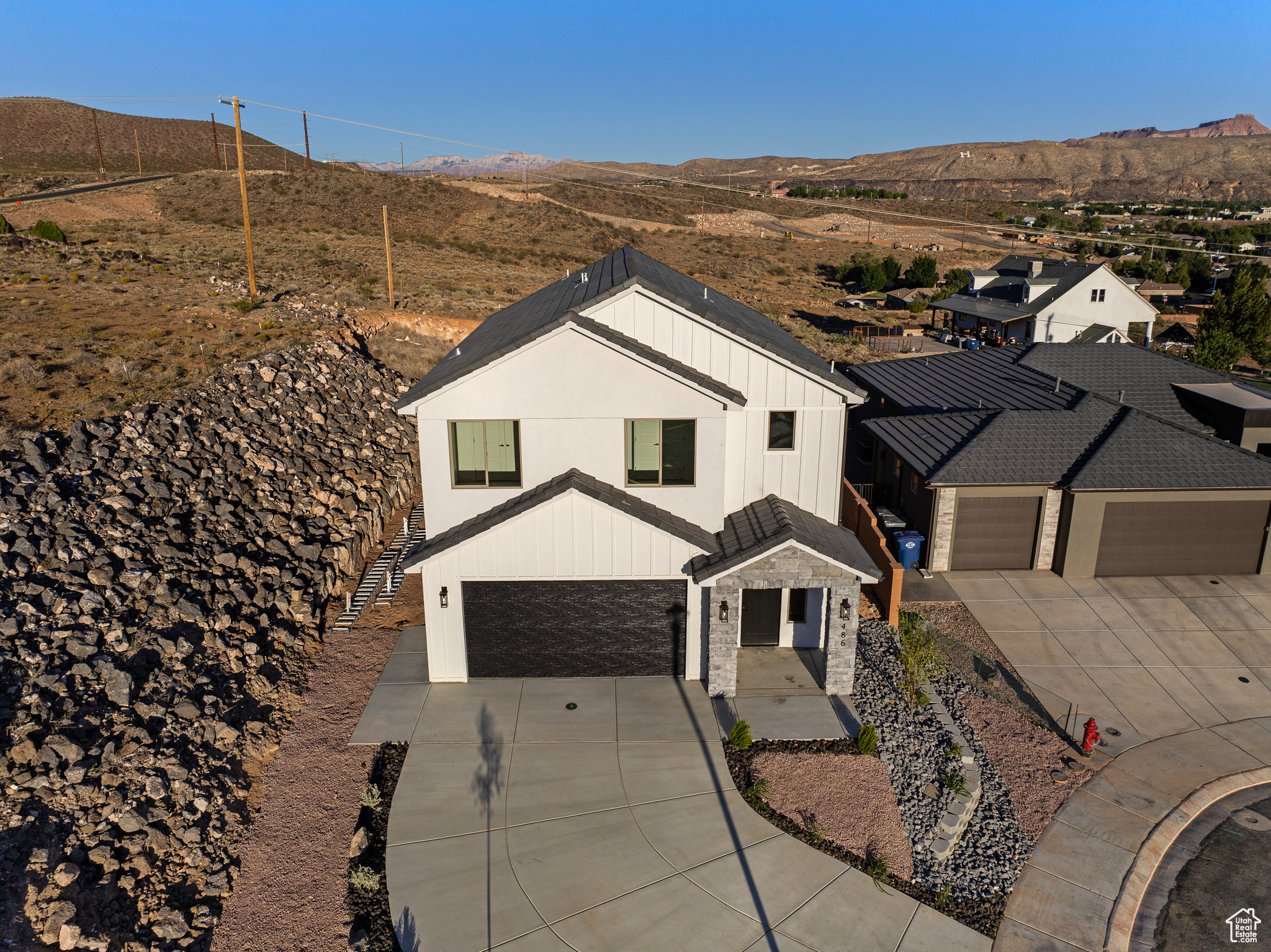 PAINTED SANDS - Residential
