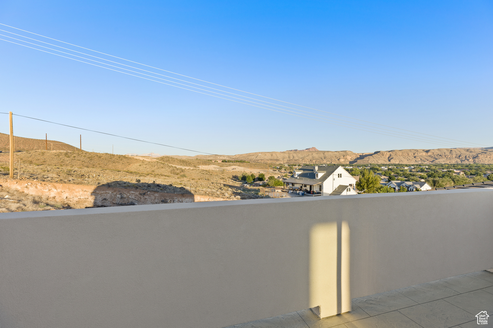 PAINTED SANDS - Residential