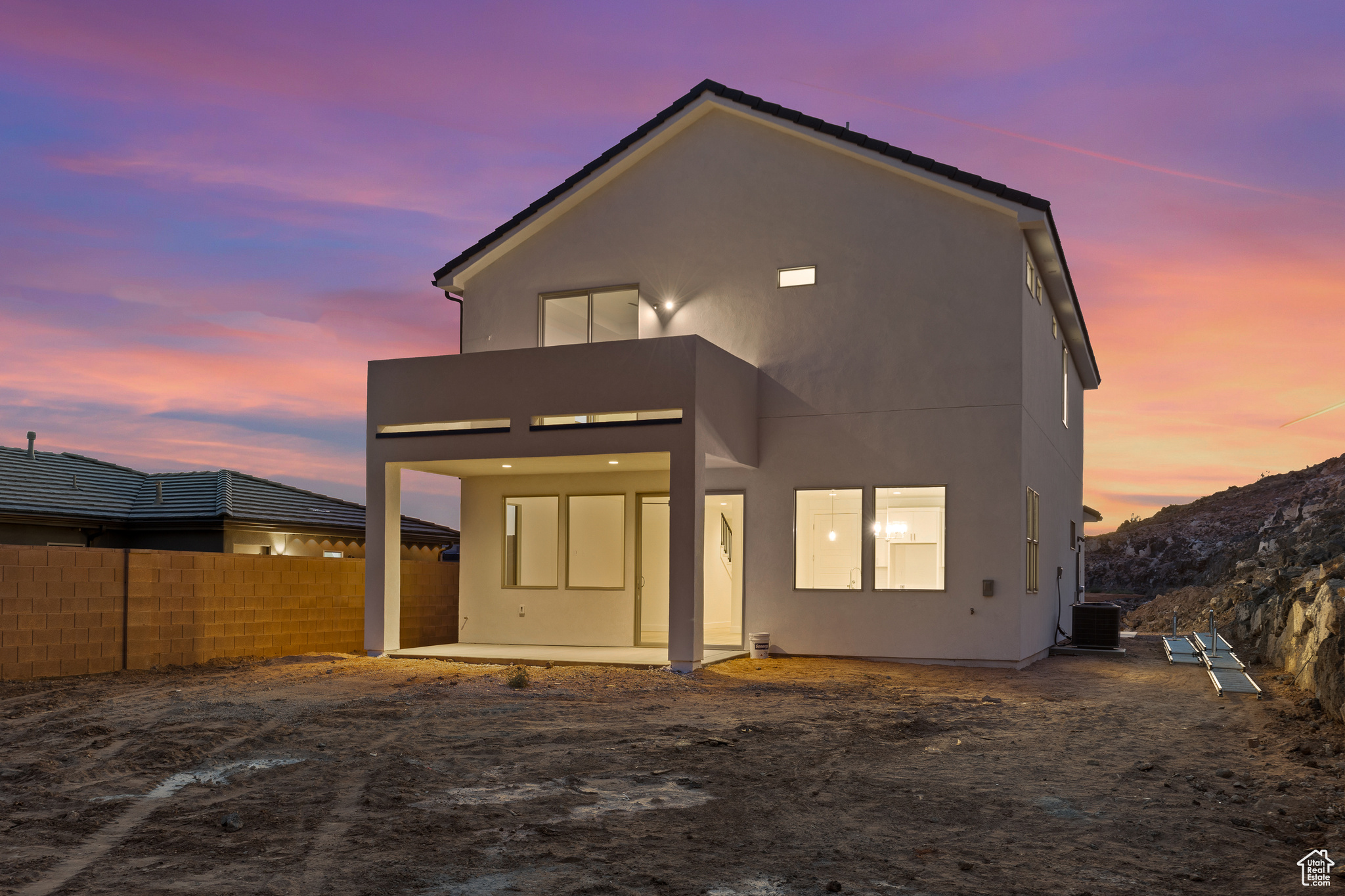 PAINTED SANDS - Residential