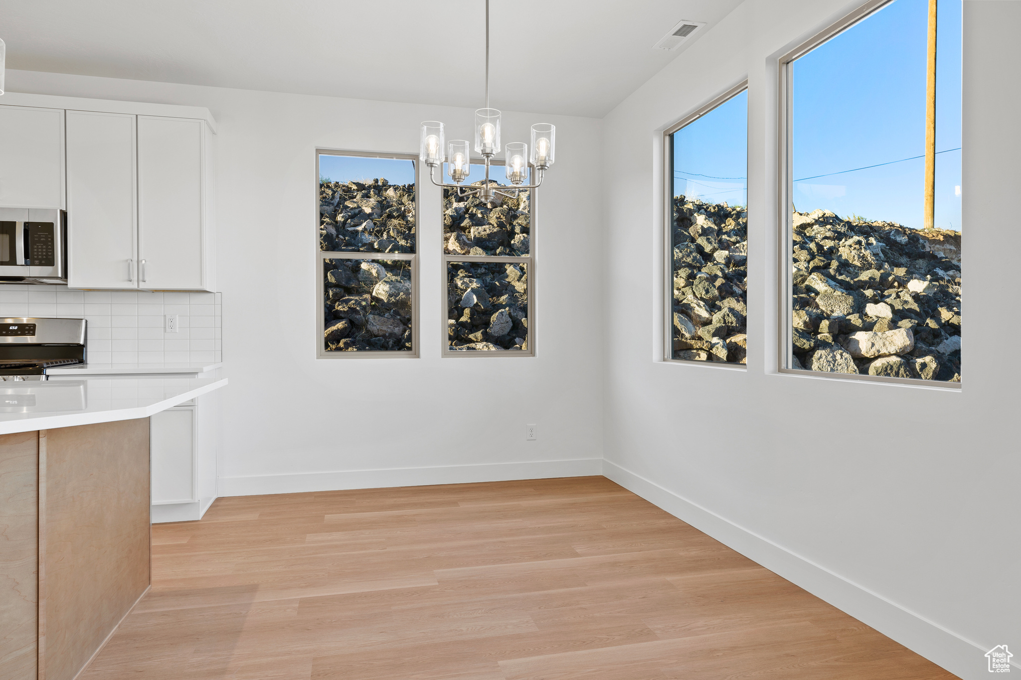 PAINTED SANDS - Residential