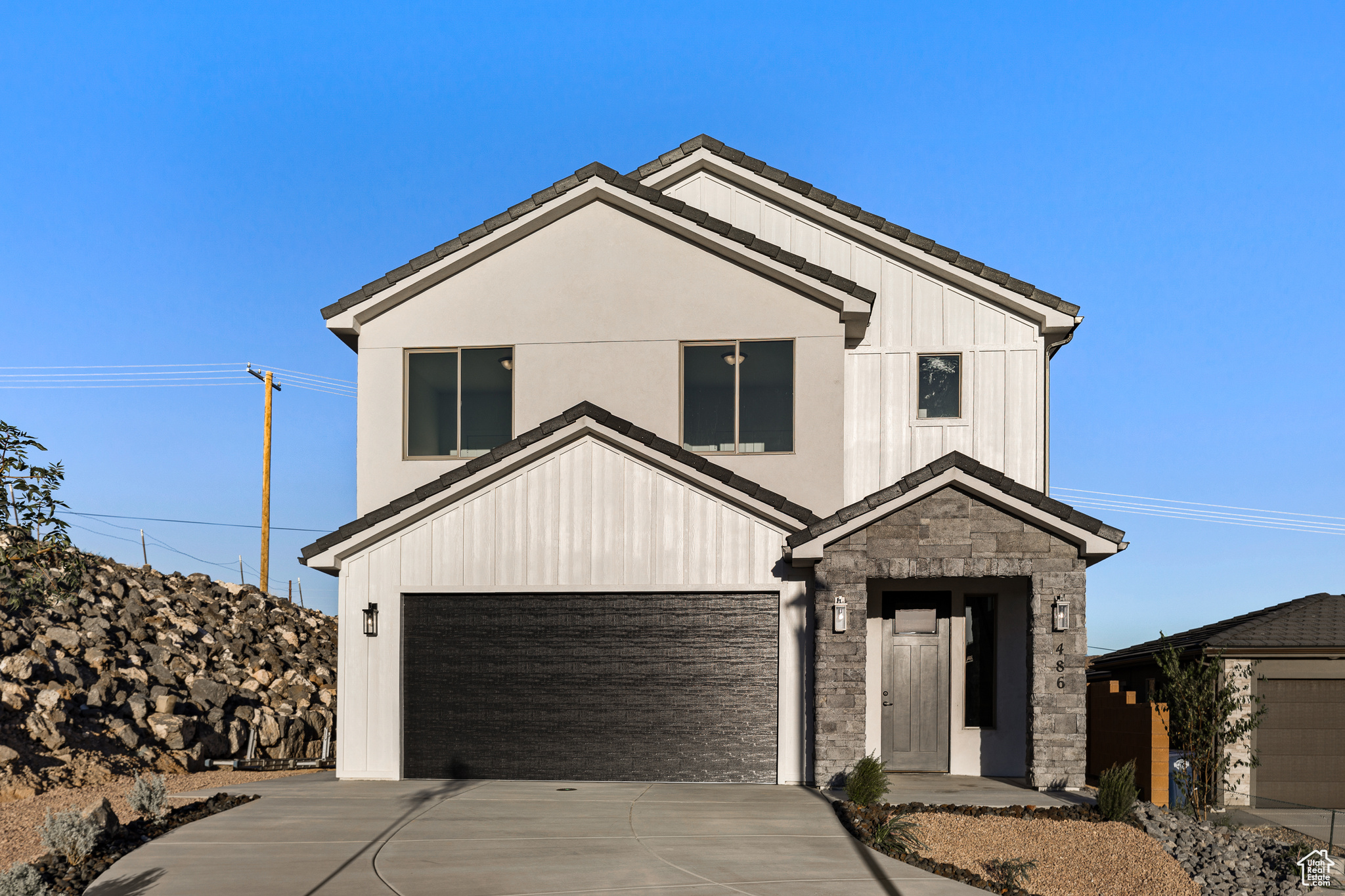 PAINTED SANDS - Residential