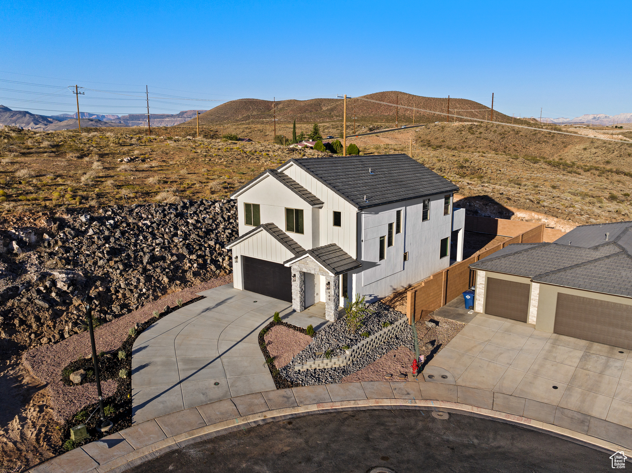PAINTED SANDS - Residential