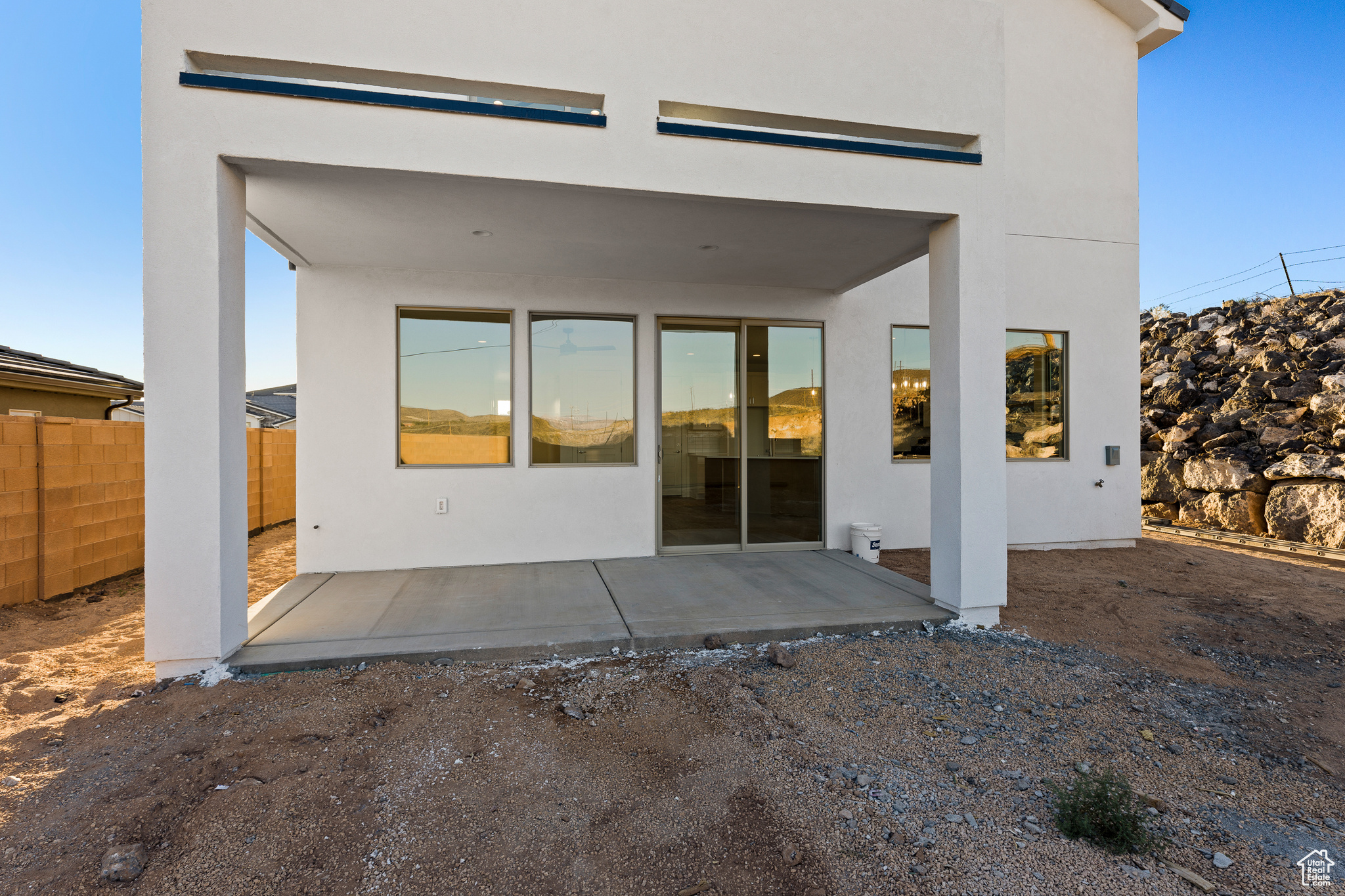PAINTED SANDS - Residential