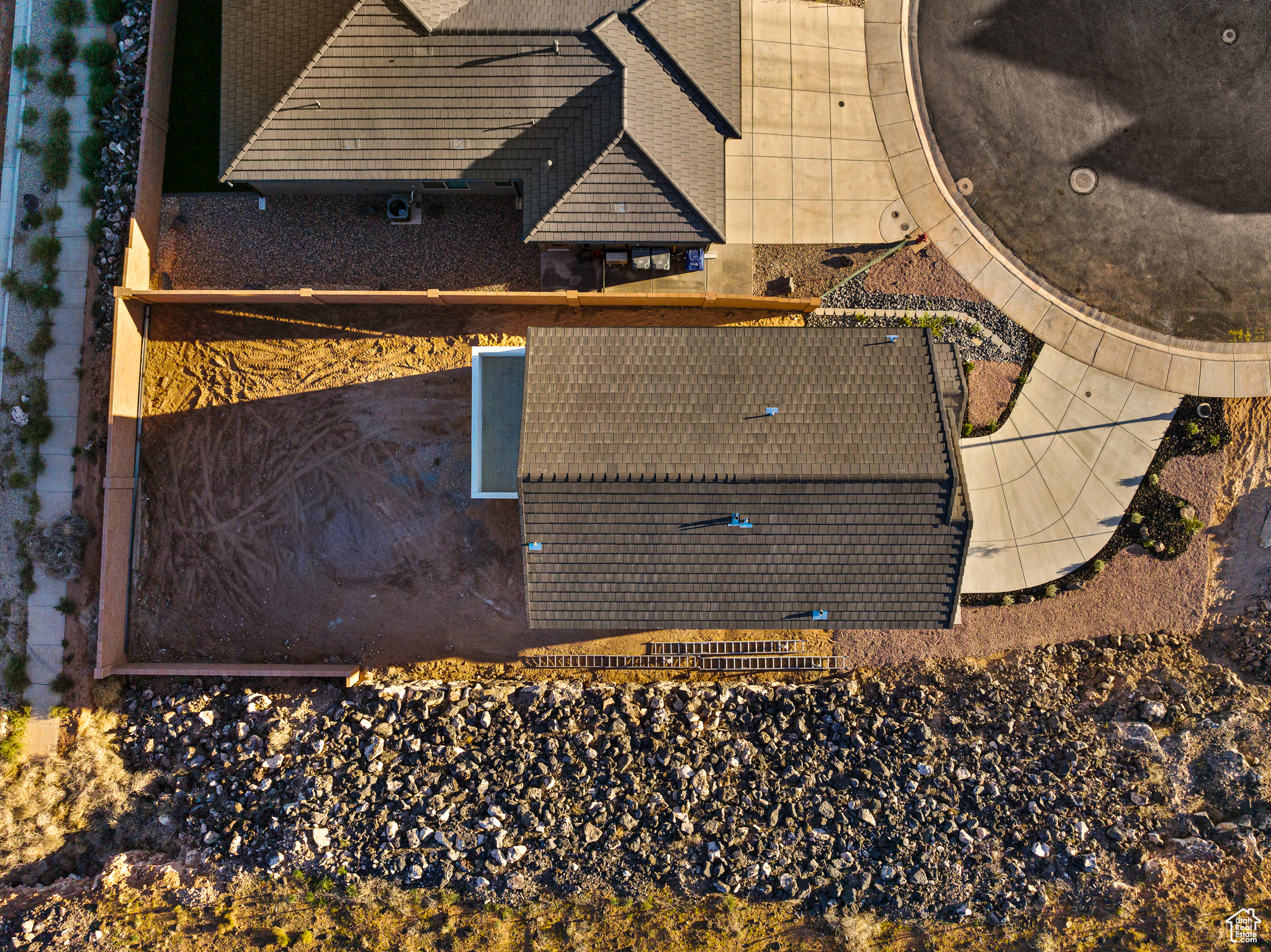 PAINTED SANDS - Residential