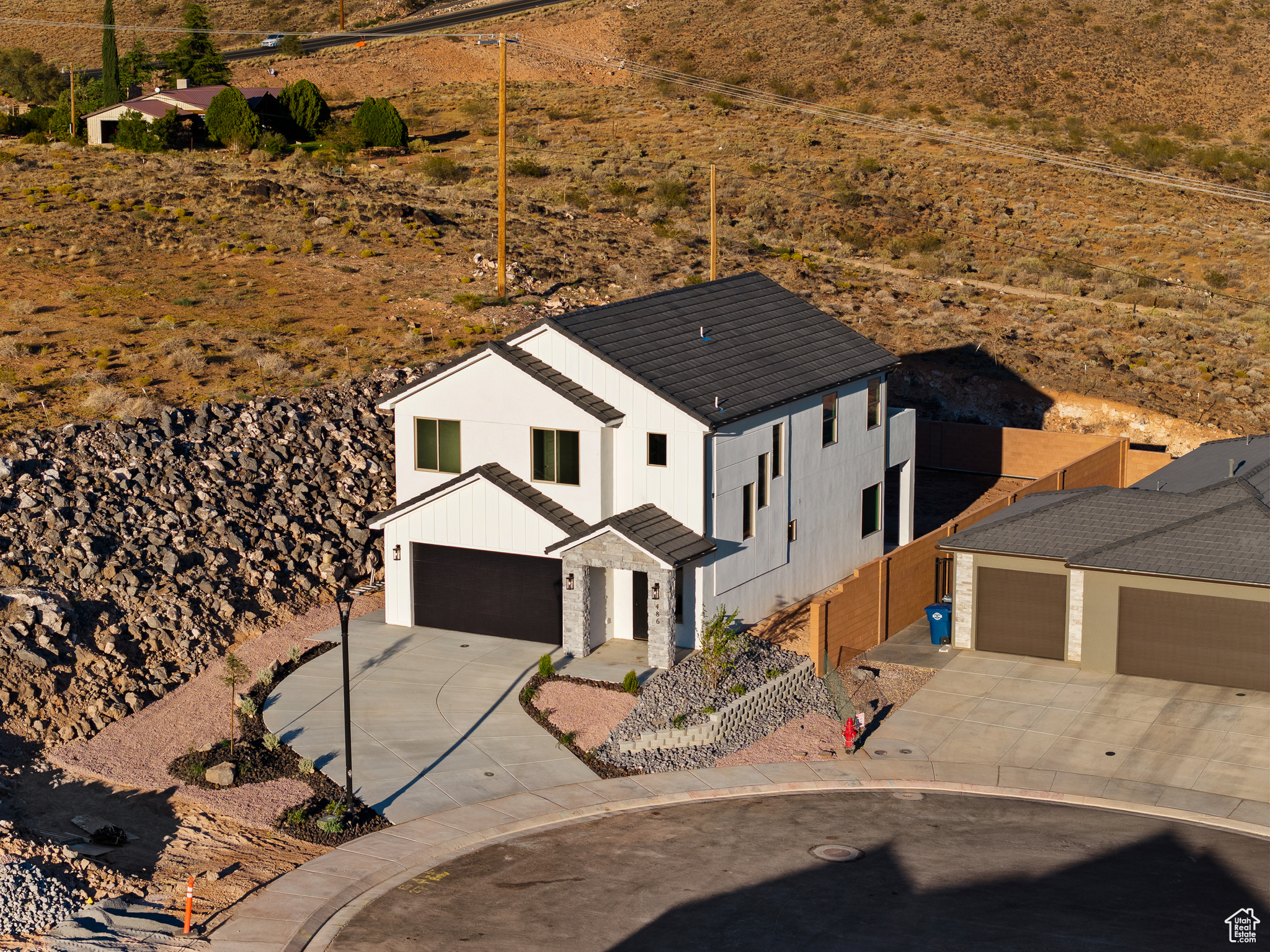 PAINTED SANDS - Residential