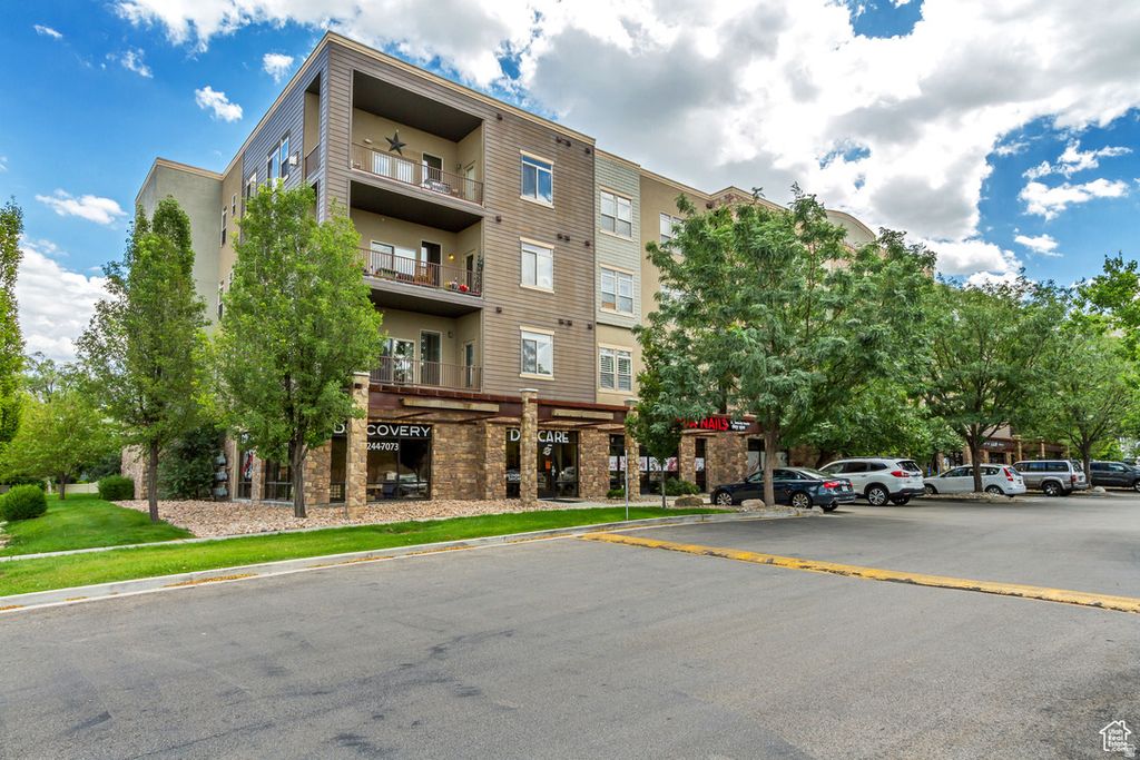 Photo of 248 E 13800 ST S #27, Draper, UT 84020 (MLS # 2160300)