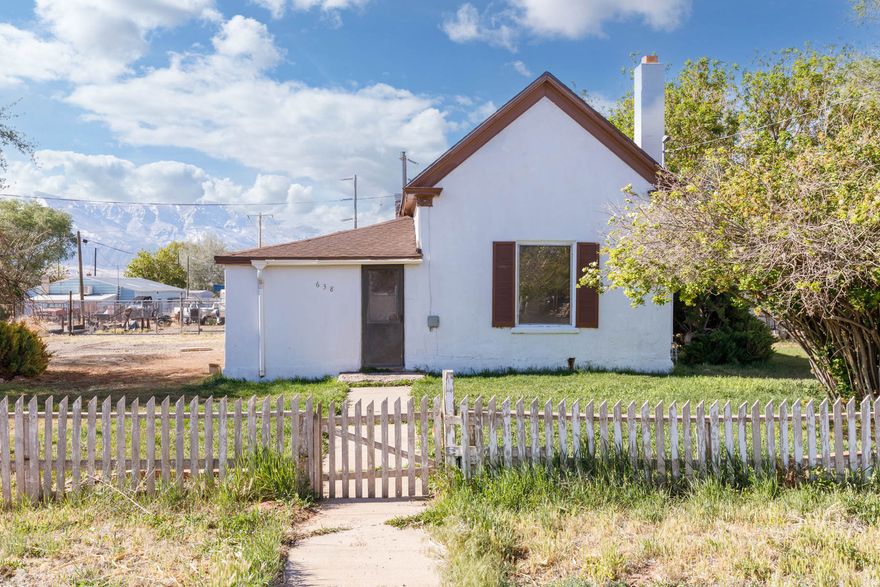 Looking for an affordable home in Richfield? This 3 bedroom home is move-in ready and has some great updates, including a brand new roof.  Outside, you'll find a handy storage shed with plenty of extra space for storage and tools. Whether you're buying your first home, or looking for a solid investment, this home is ready to go and full of potential!