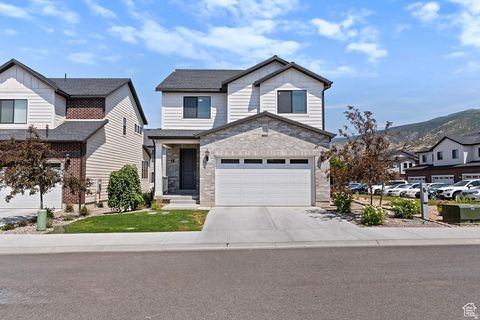 Photo of 18 W LADY LN, Bountiful, UT 84010 (MLS # 2151306)