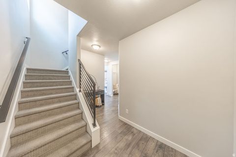 Tiny photo for 18 W LADY LN, Bountiful, UT 84010 (MLS # 2151306)