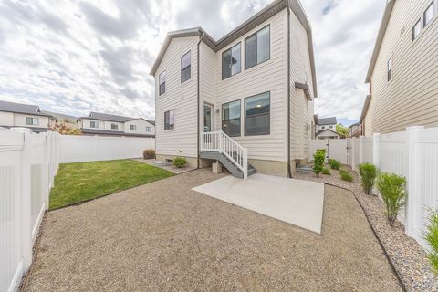 Tiny photo for 18 W LADY LN, Bountiful, UT 84010 (MLS # 2151306)