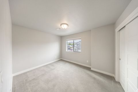 Tiny photo for 18 W LADY LN, Bountiful, UT 84010 (MLS # 2151306)