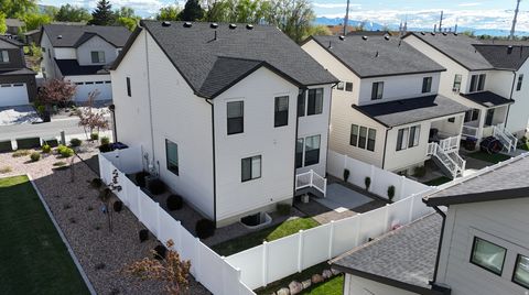 Tiny photo for 18 W LADY LN, Bountiful, UT 84010 (MLS # 2151306)