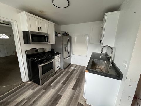 Tiny photo for 426 GRANT AVE, Ogden, UT 84404 (MLS # 2140356)