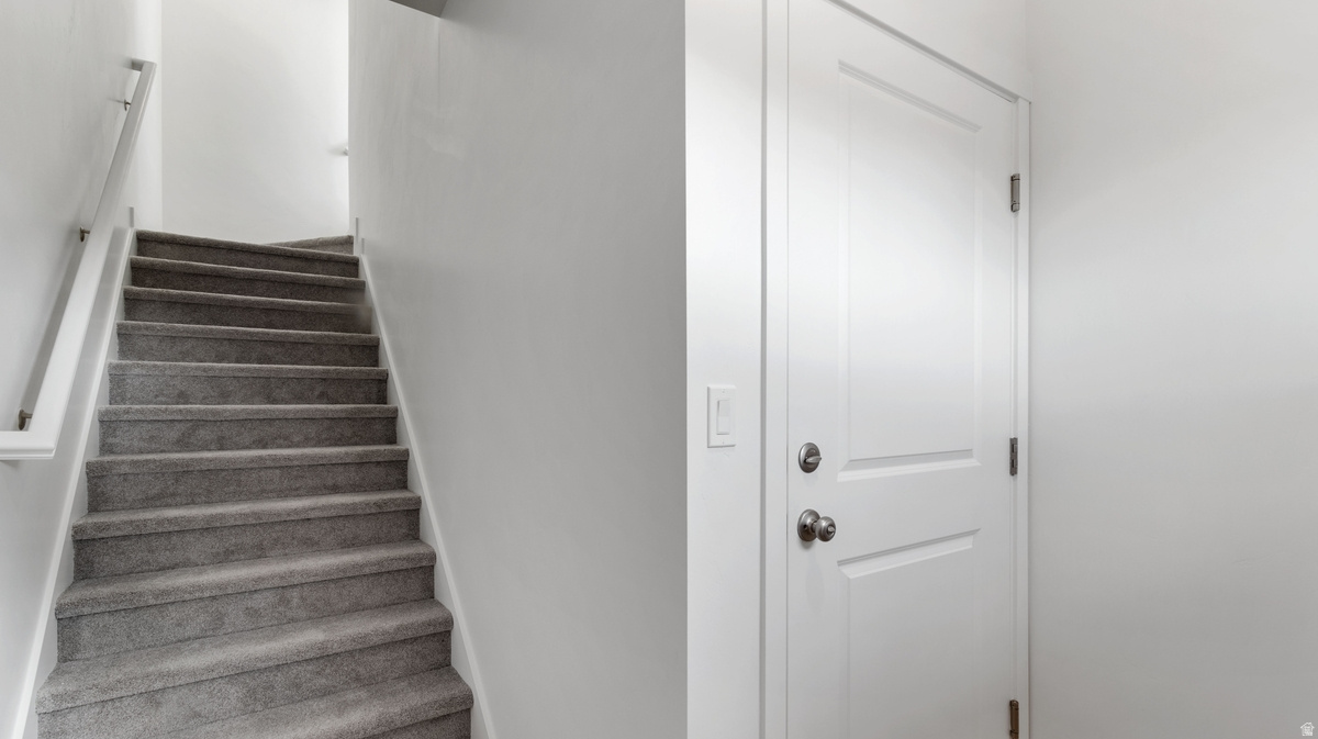 TRAILSIDE - Residential