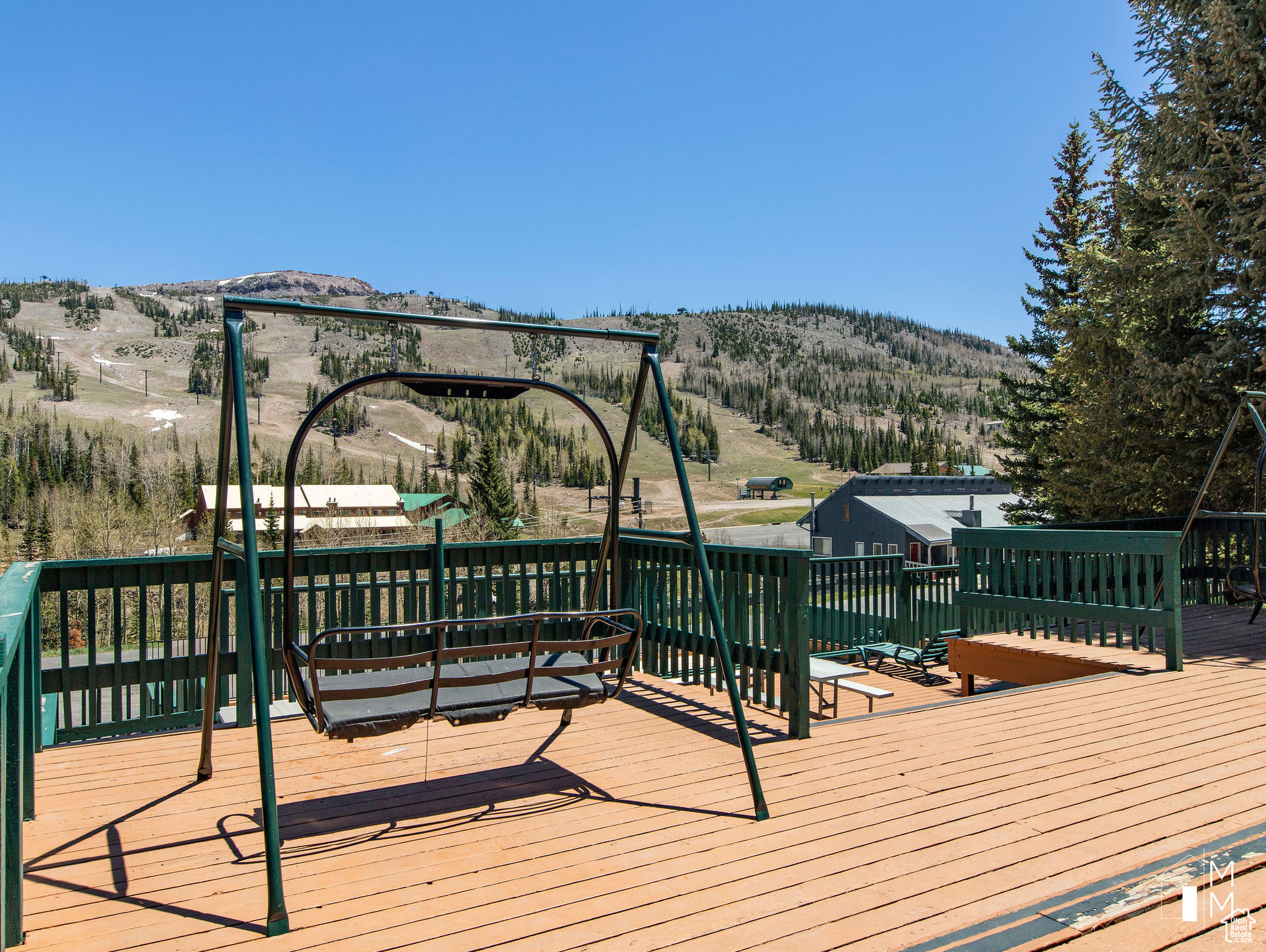 CHALET VILLAGE - Residential