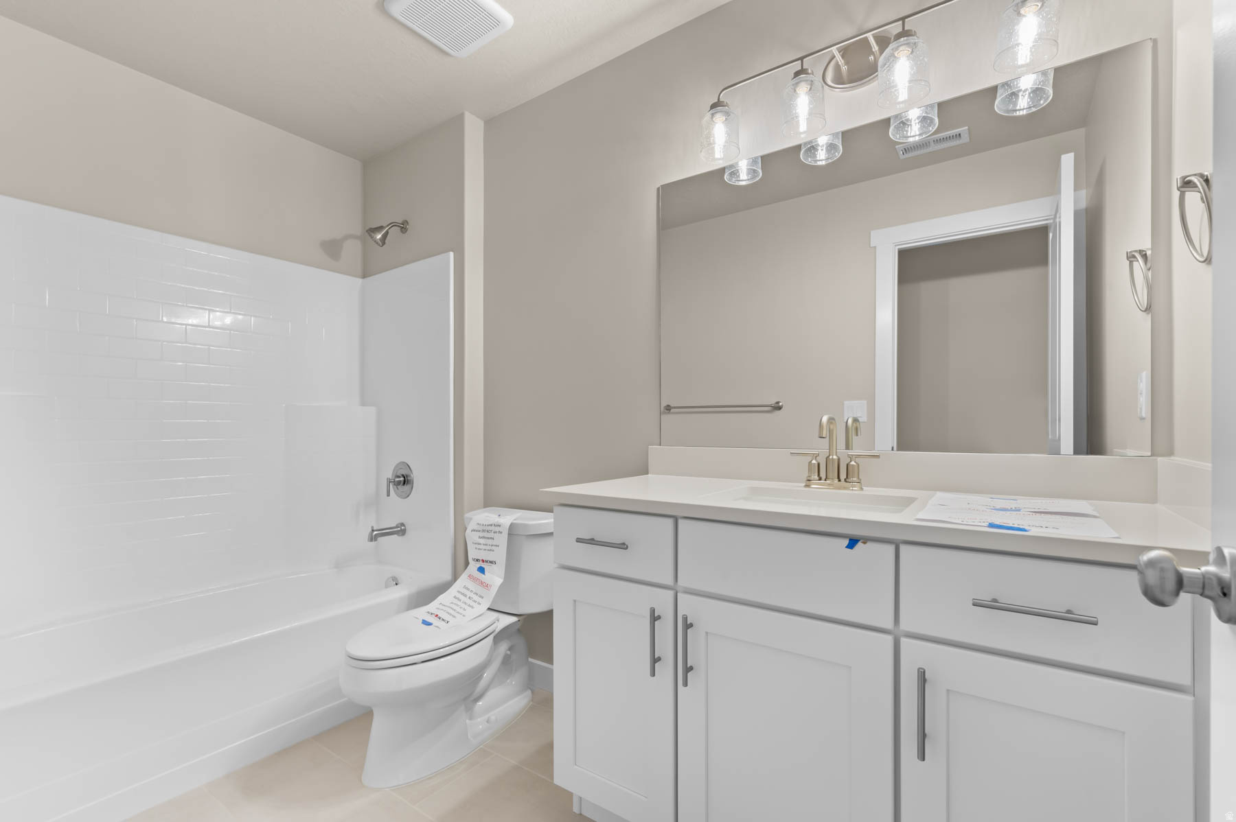 BROADVIEW SHORES 831 - Residential