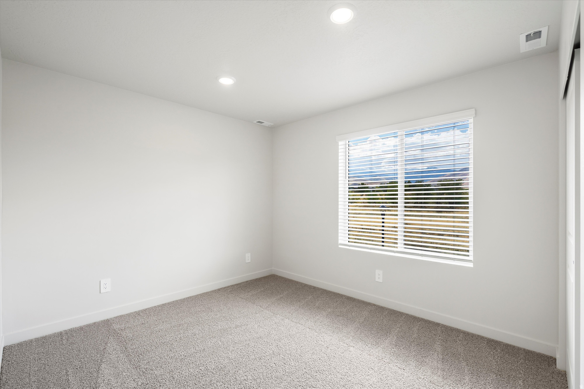 VISTA MEADOWS - Residential