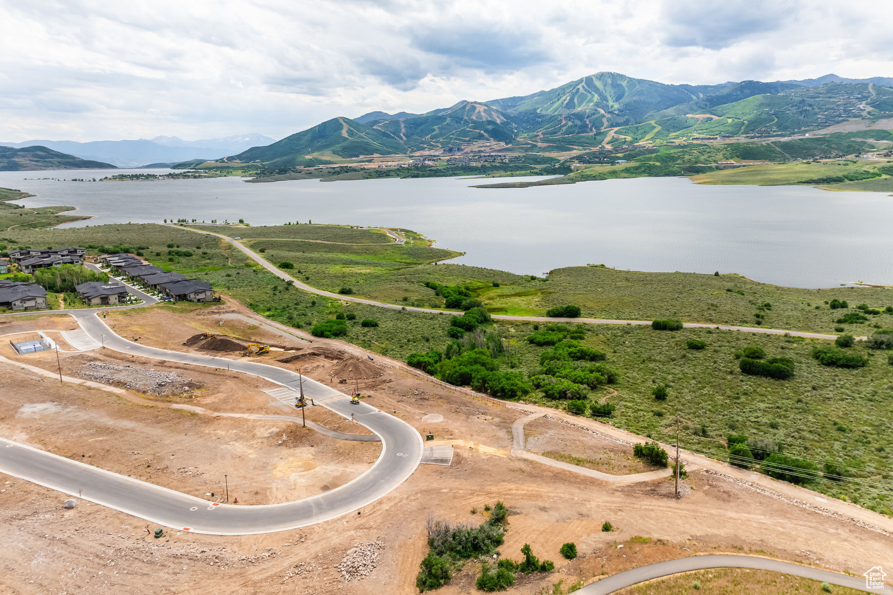 LAKE VIEW ESTATES - Residential