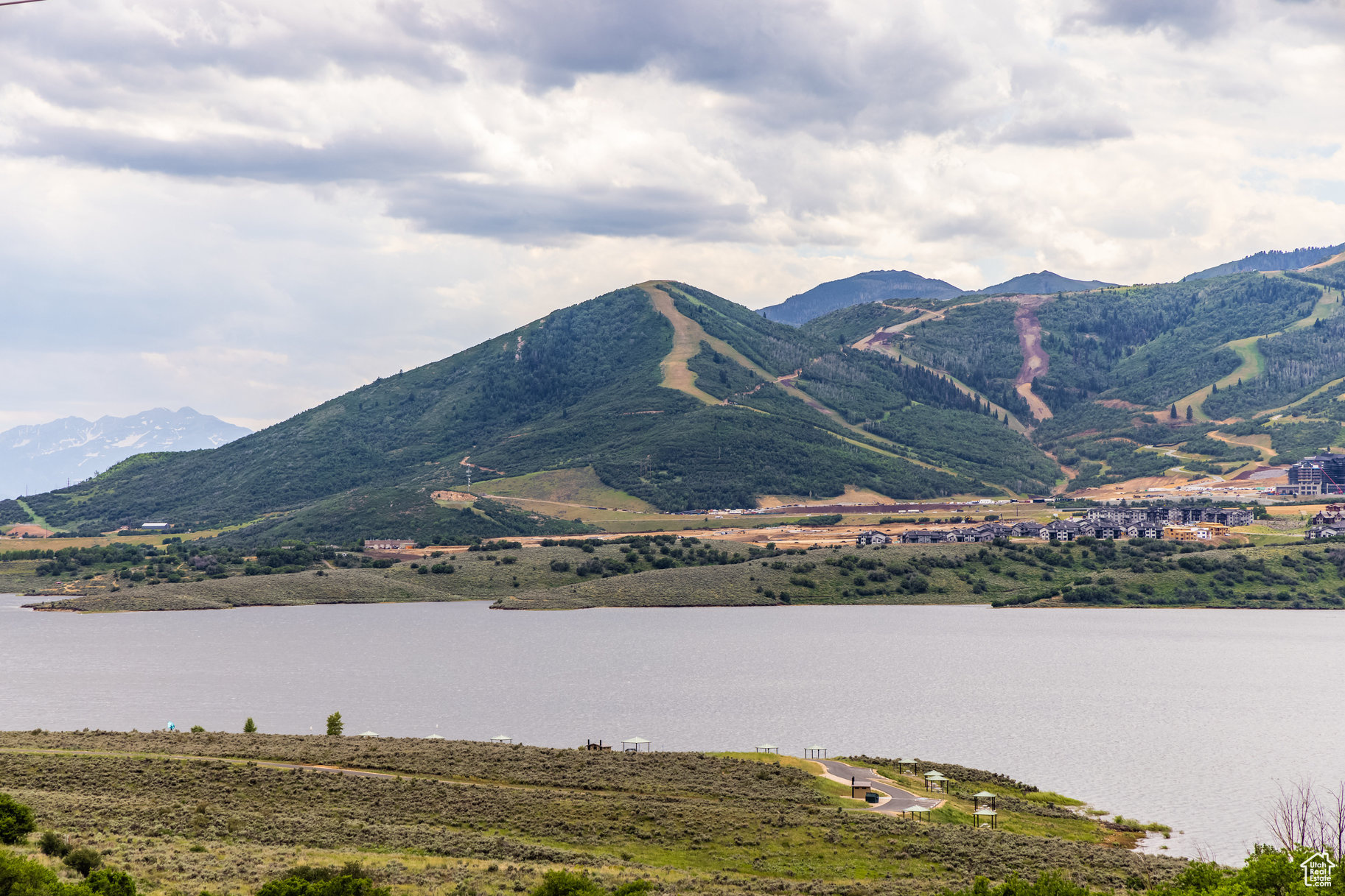 LAKE VIEW ESTATES - Residential