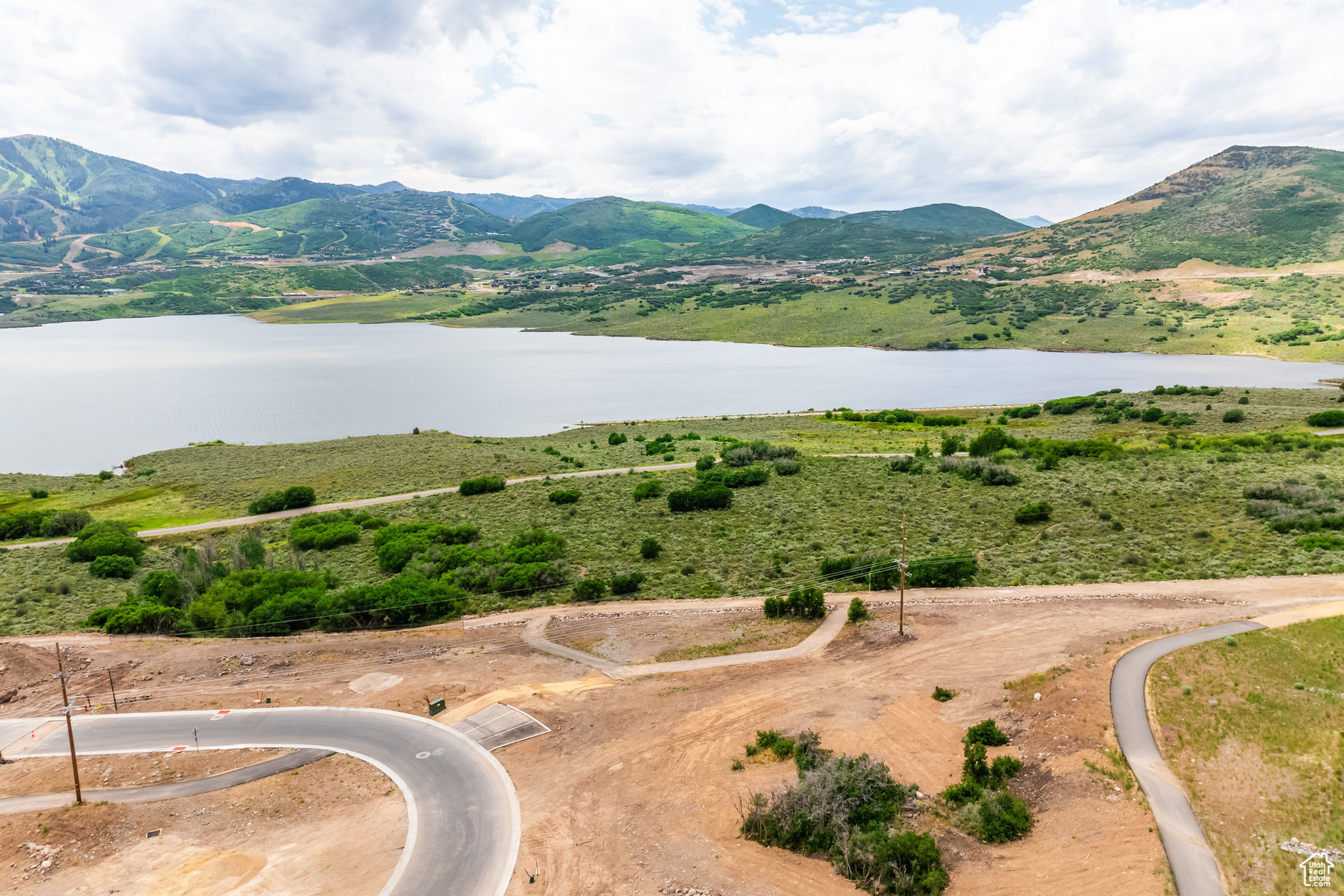 LAKE VIEW ESTATES - Residential