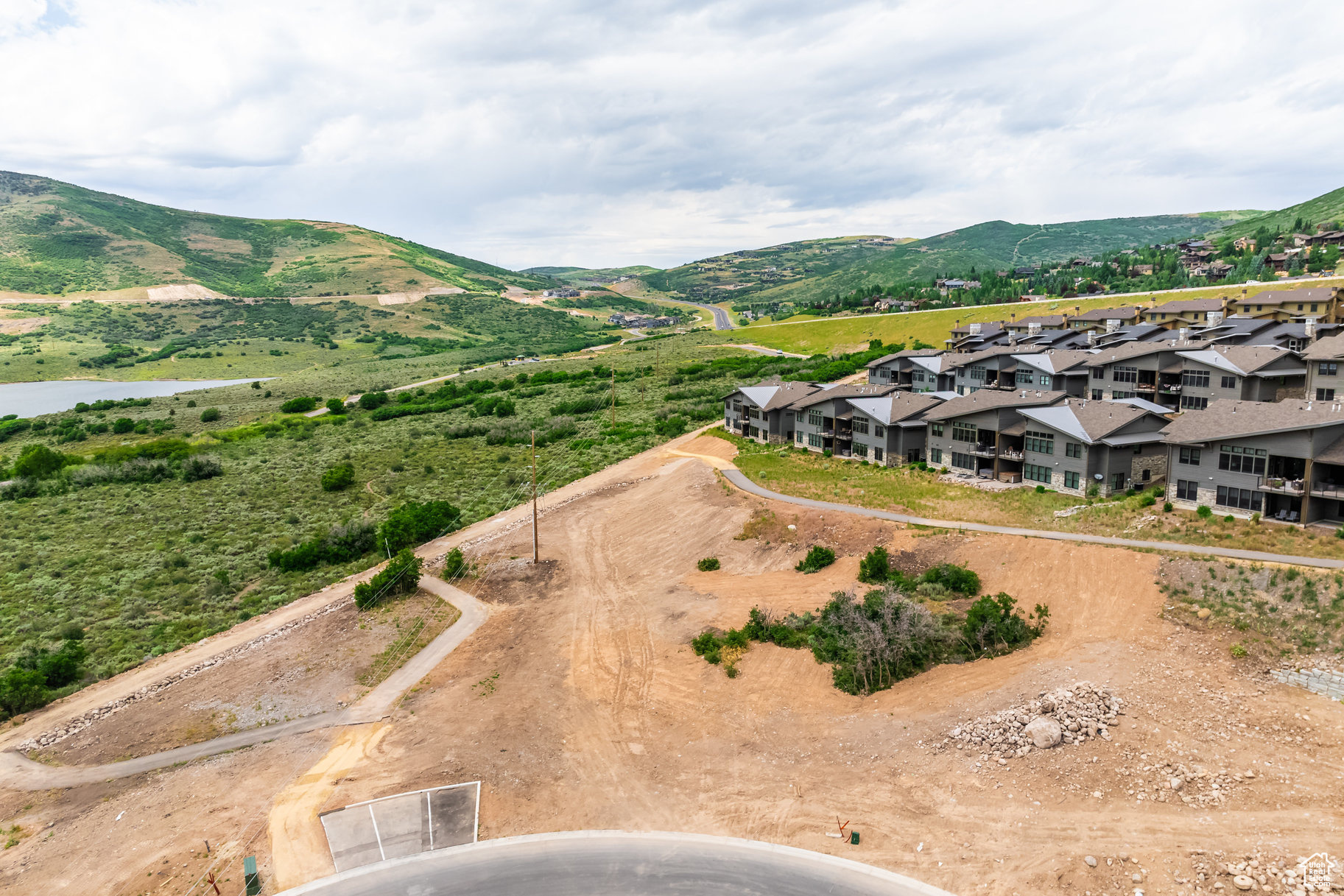 LAKE VIEW ESTATES - Residential