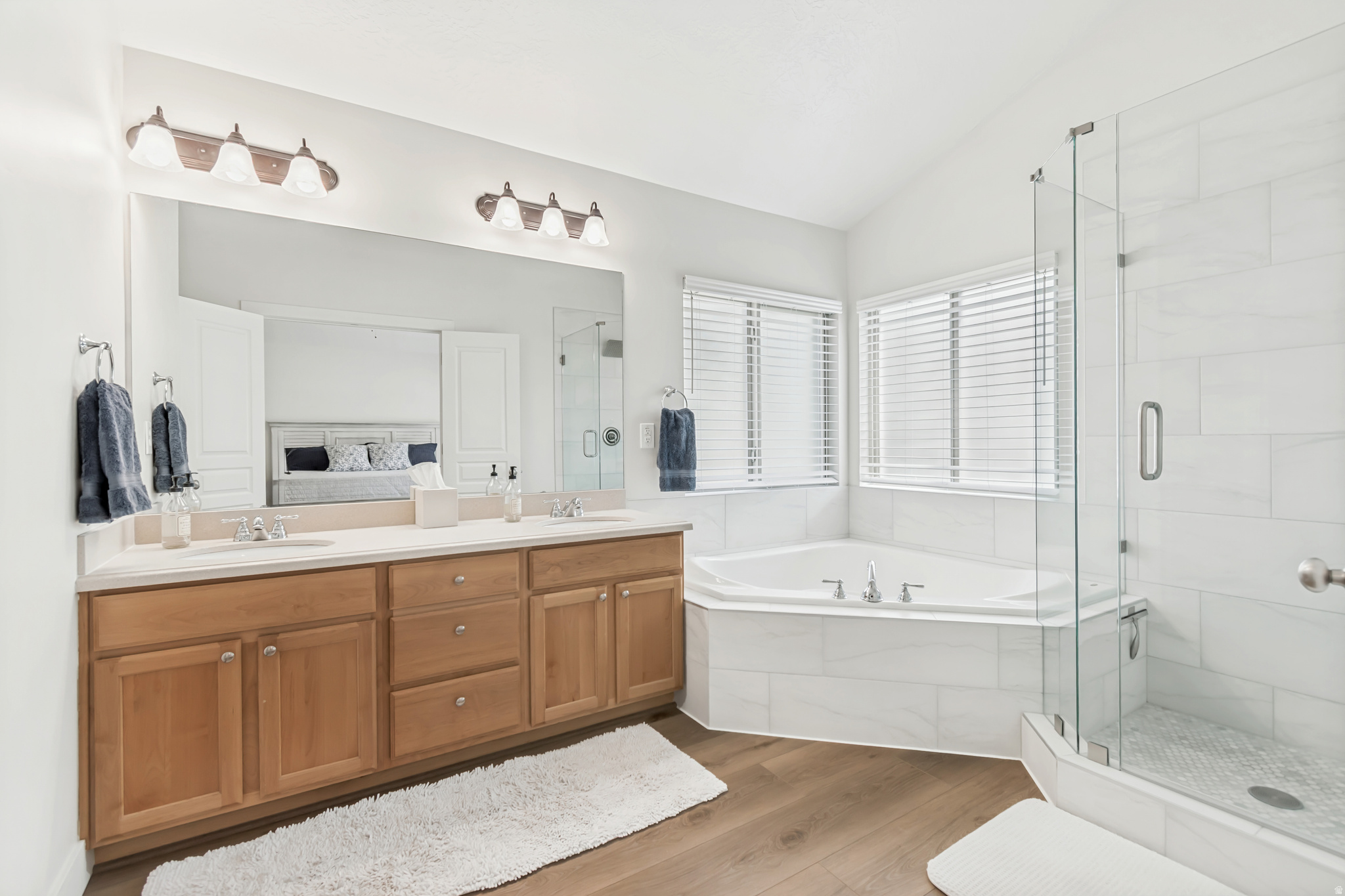 BELLEVUE - Residential