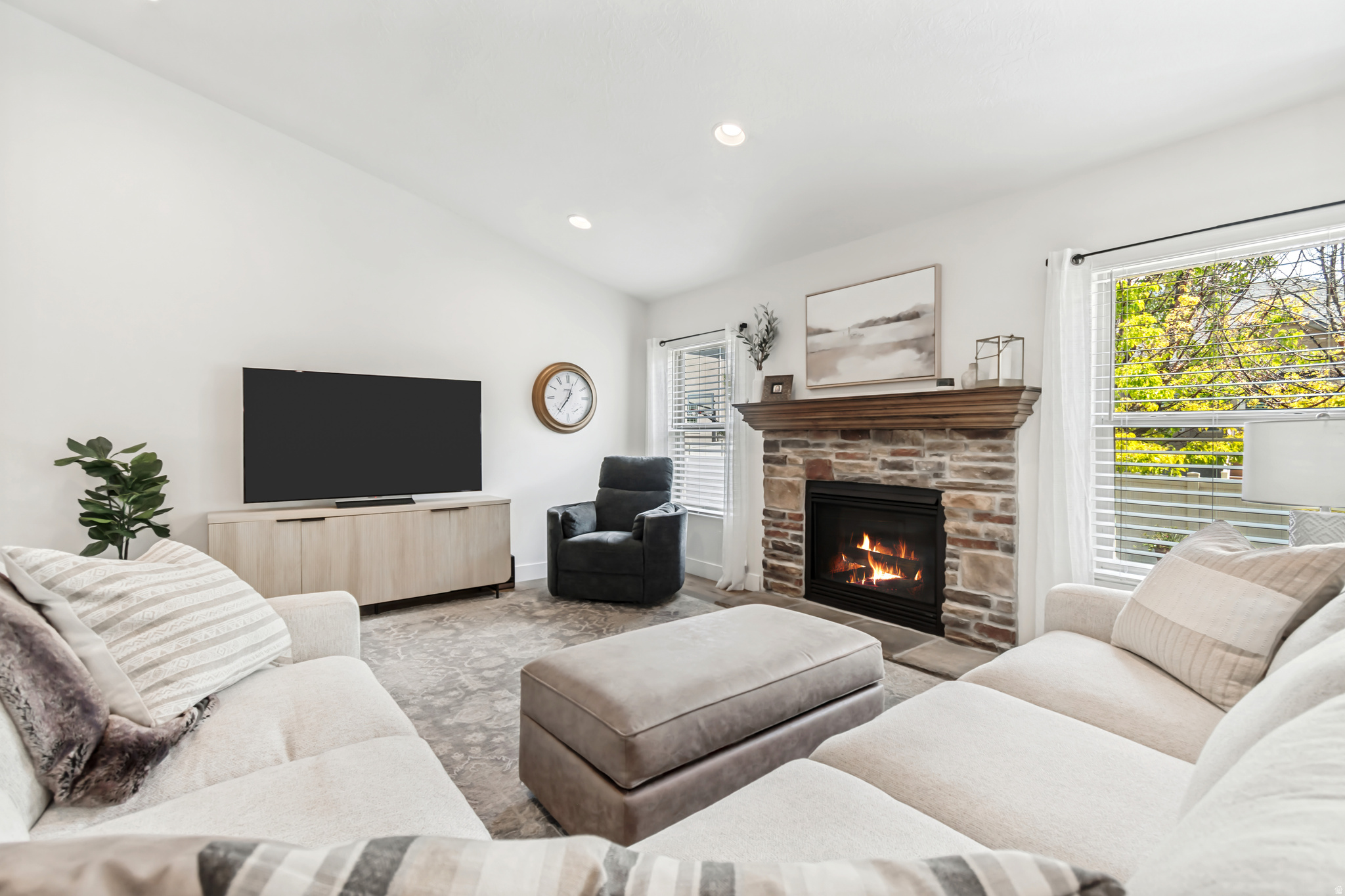 BELLEVUE - Residential