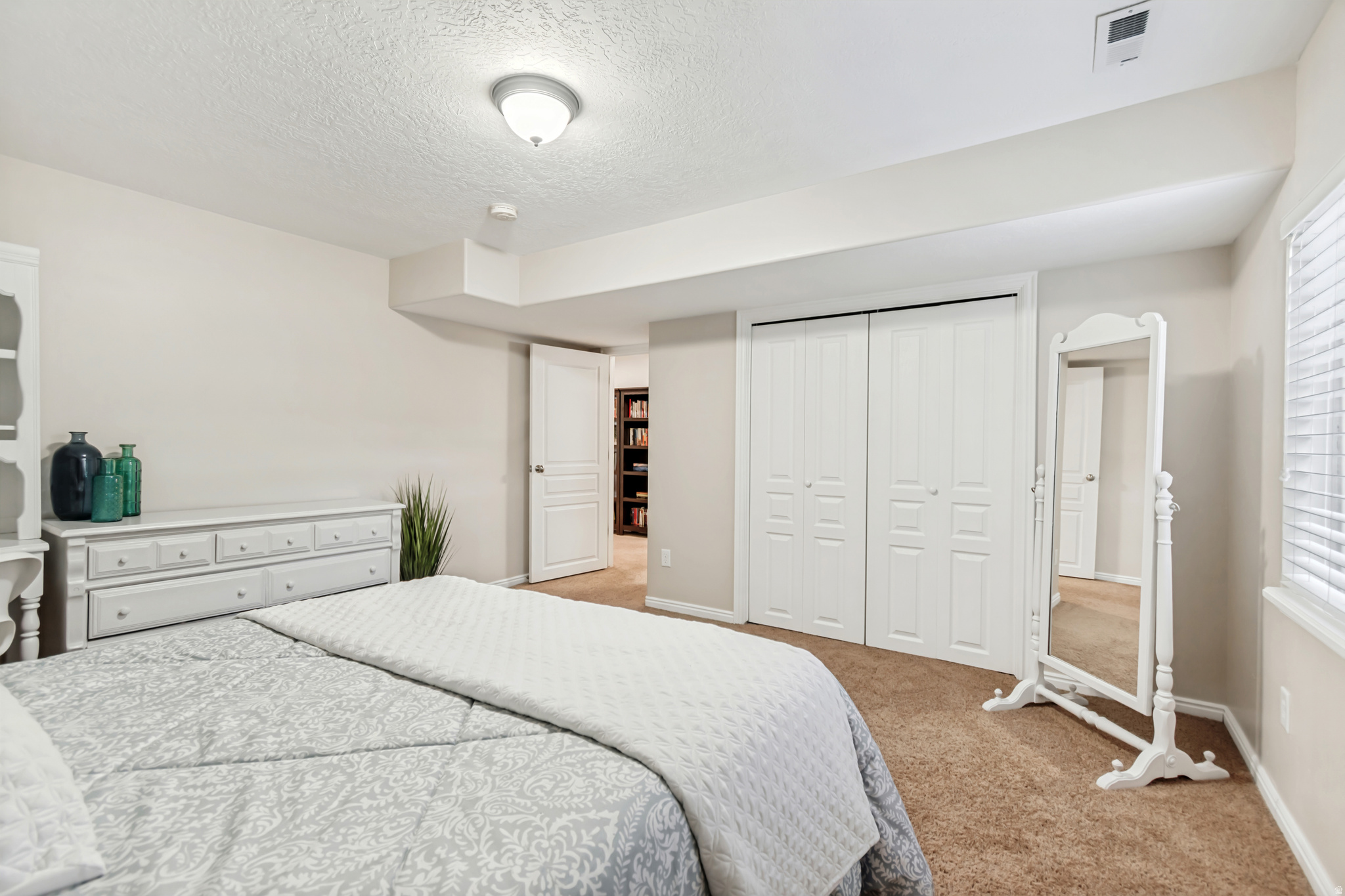 BELLEVUE - Residential
