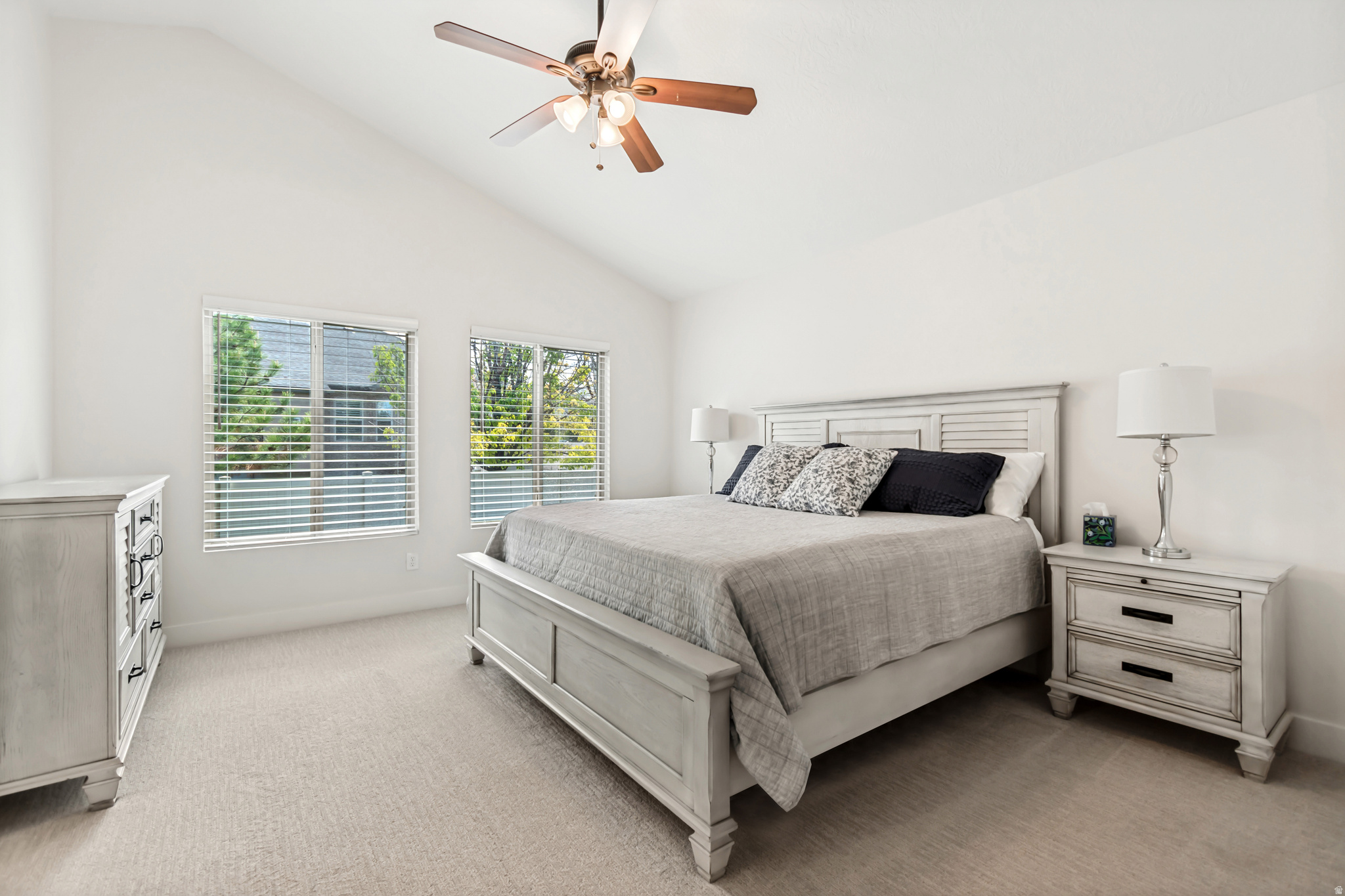 BELLEVUE - Residential
