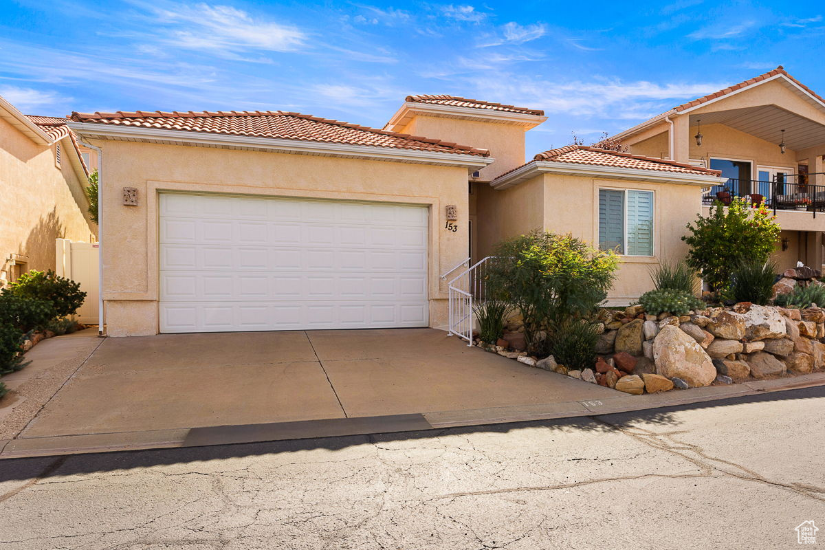 RIDGEPOINTE - Residential