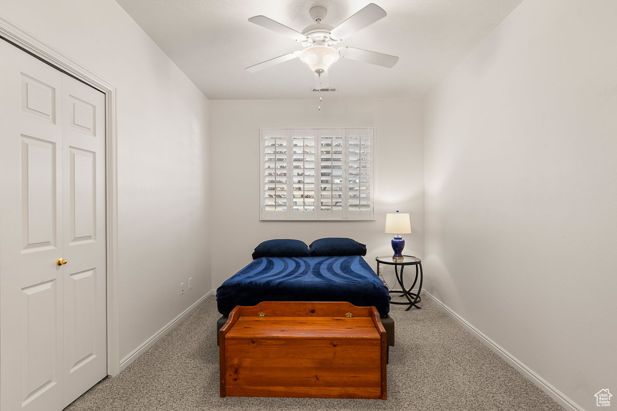 RIDGEPOINTE - Residential