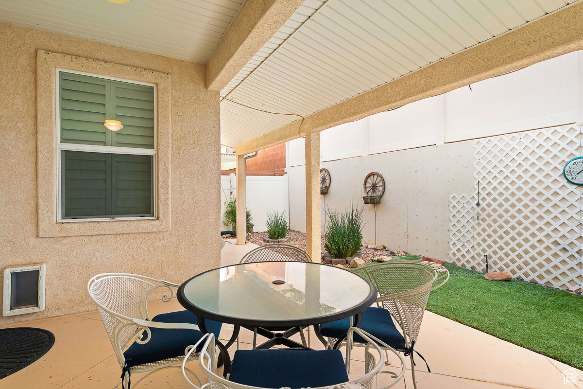 RIDGEPOINTE - Residential