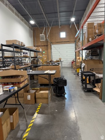 NORTHSHORE CORPORATION CENTER - Commercial Lease