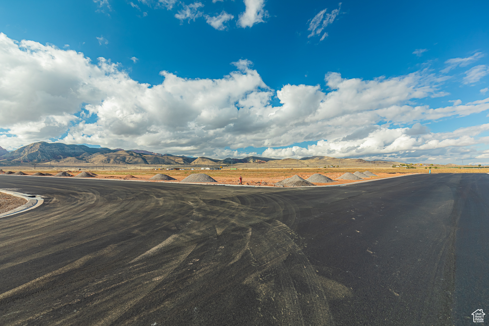 #115, Sigurd, Utah image 9